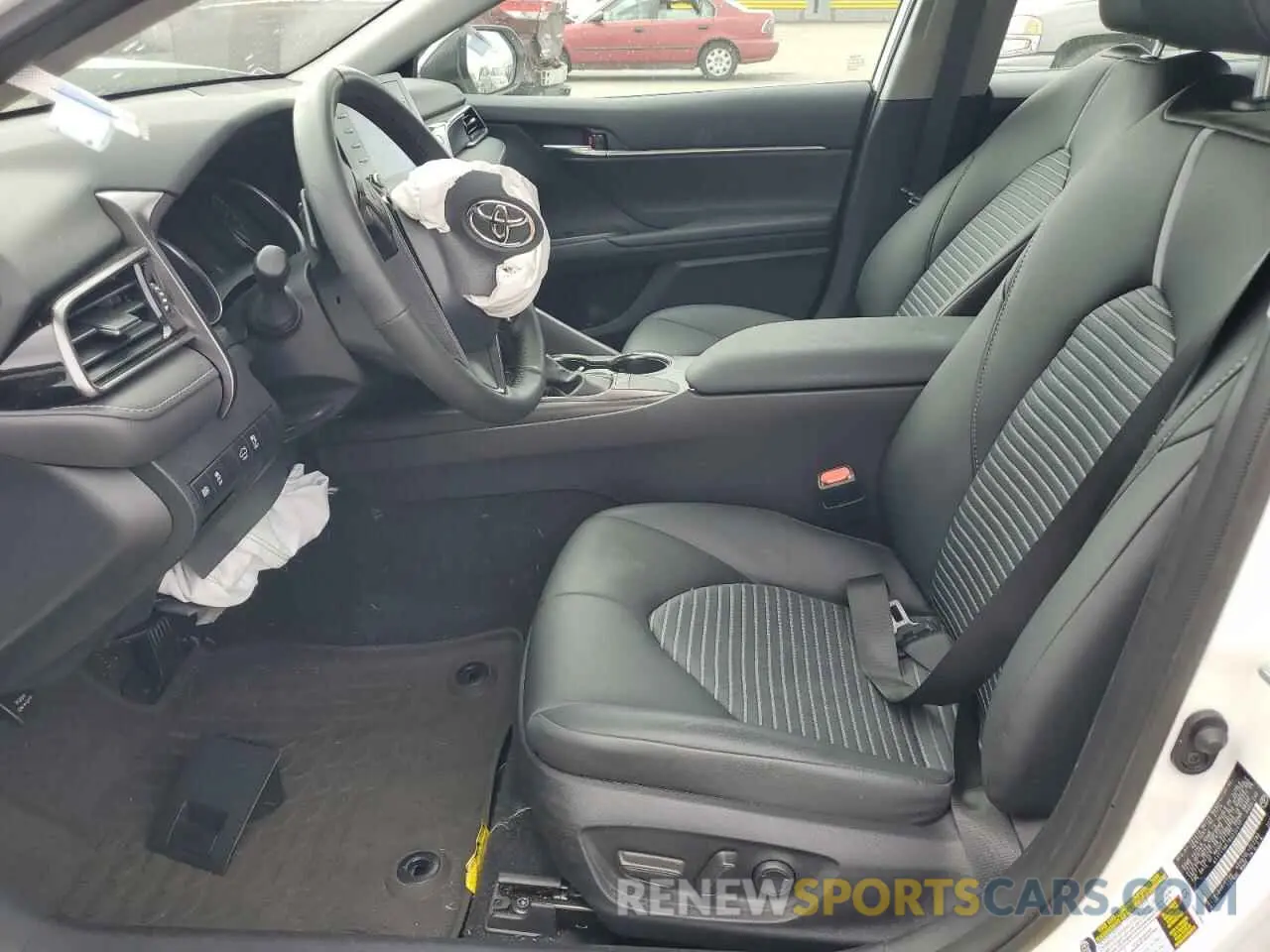 7 fotografías del automóvil dañado 4T1T11AK1RU232477 TOYOTA CAMRY 2024