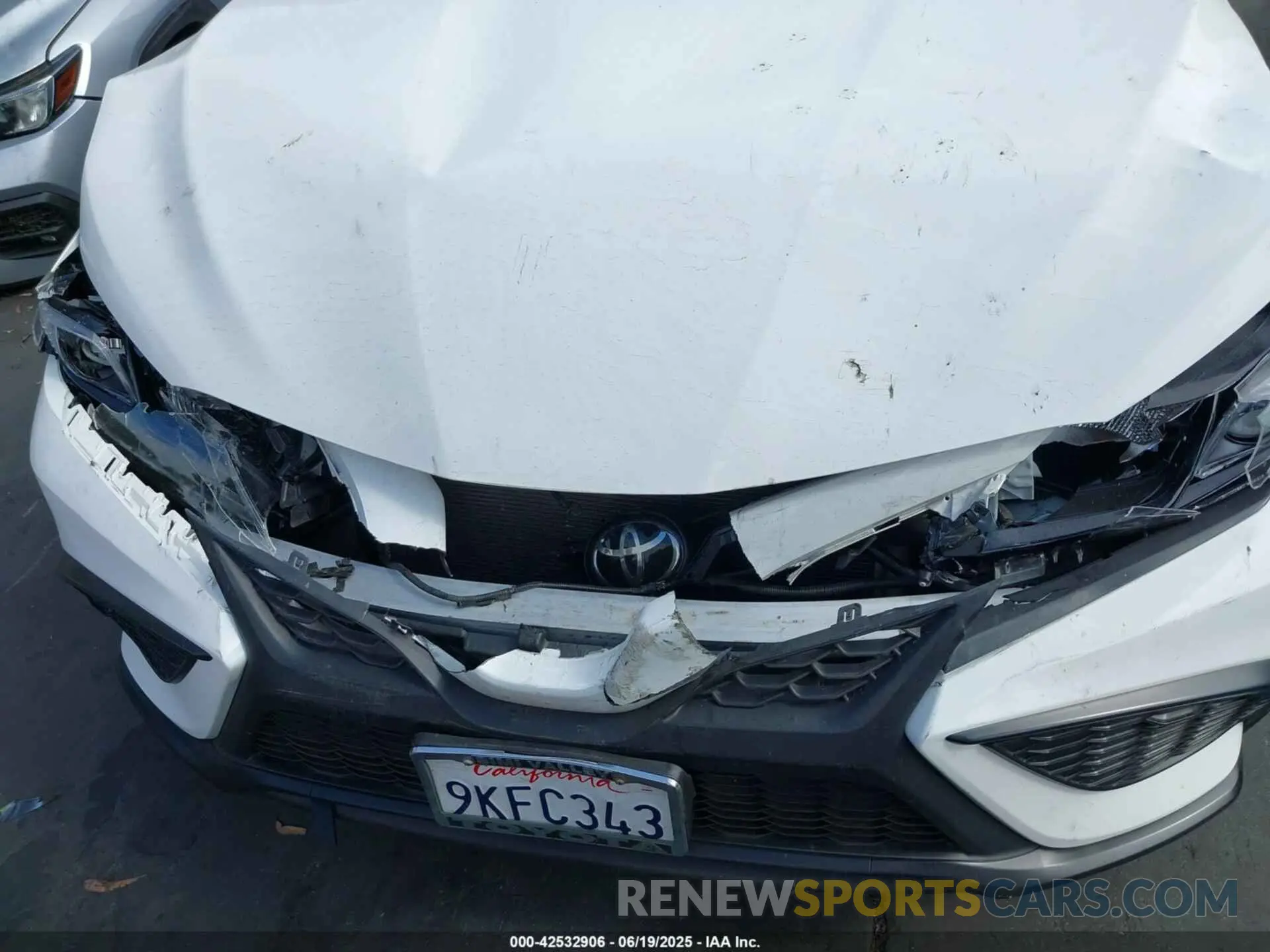 6 fotografías del automóvil dañado 4T1T11AK2RU867370 TOYOTA CAMRY 2024