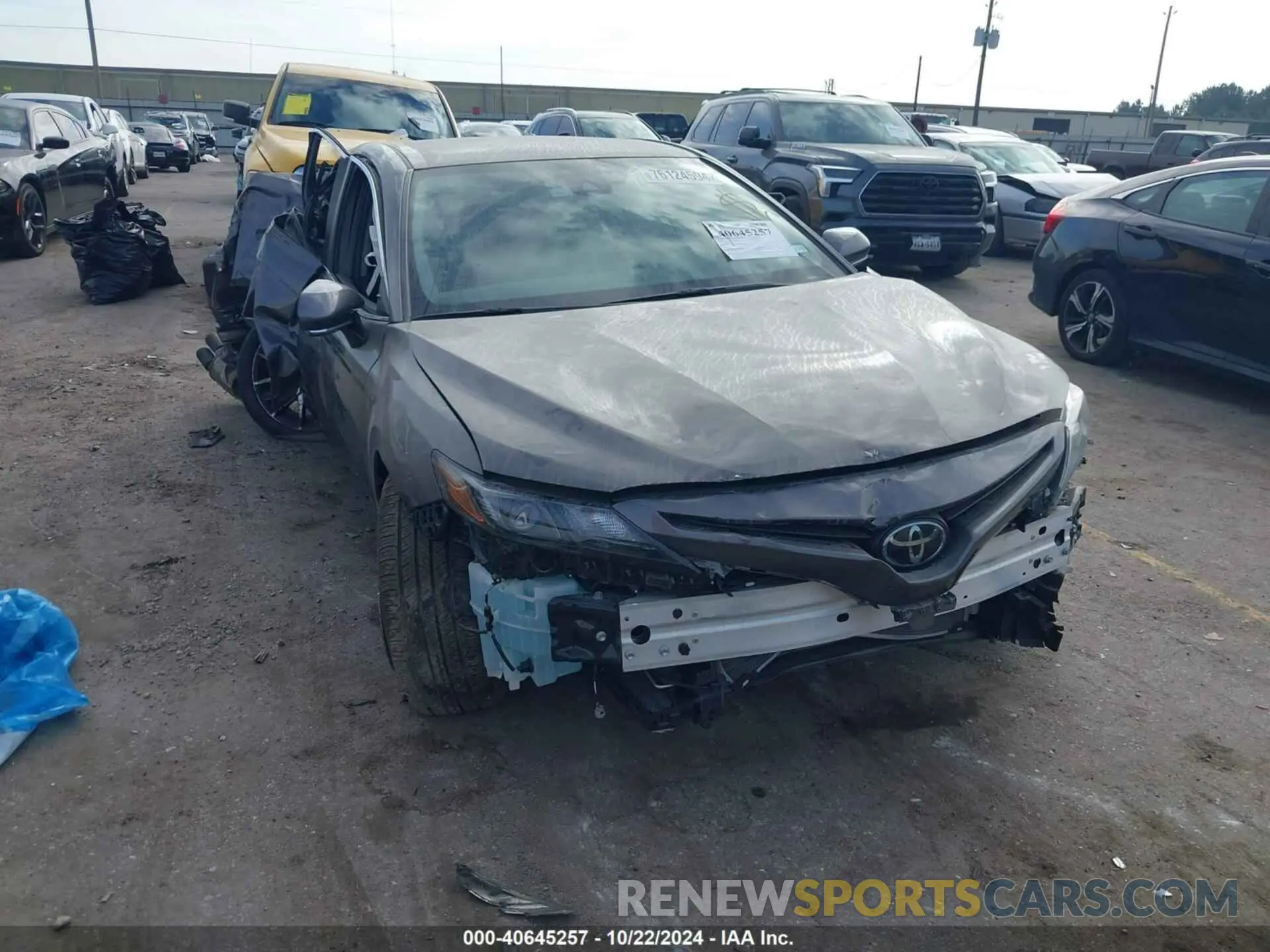 1 fotografías del automóvil dañado 4T1T11AK2RU897422 TOYOTA CAMRY 2024