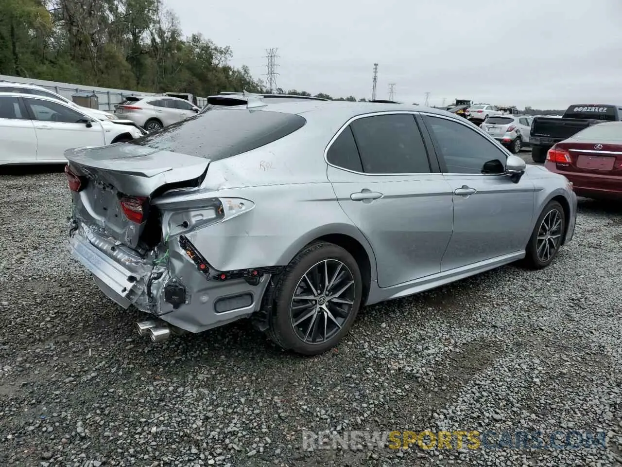3 fotografías del automóvil dañado 4T1T11AK4RU903589 TOYOTA CAMRY 2024