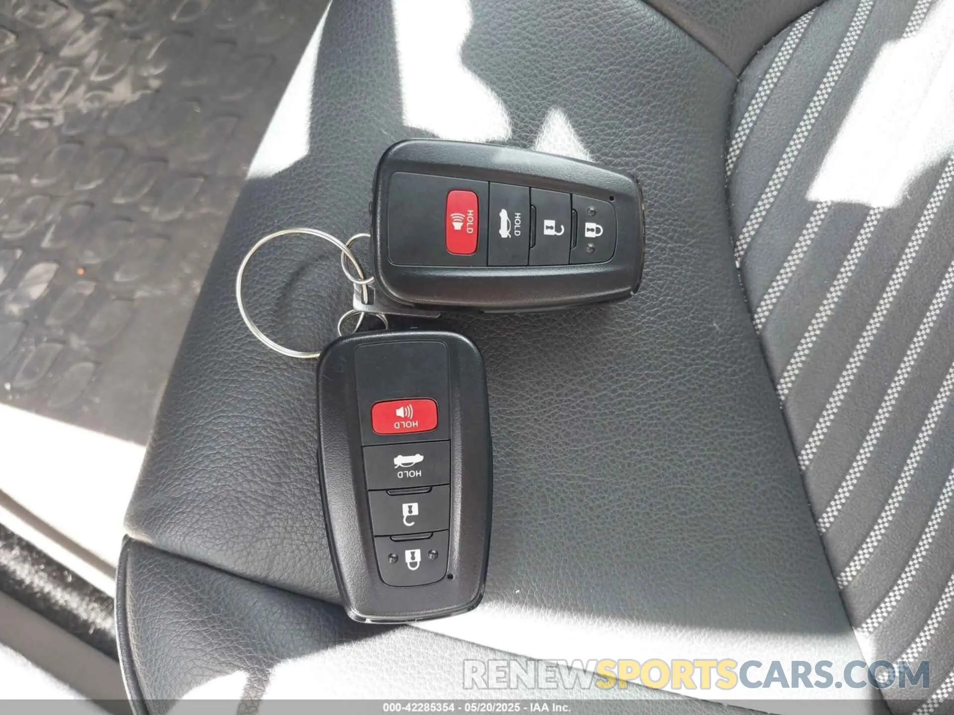 11 fotografías del automóvil dañado 4T1T11AK5RU853074 TOYOTA CAMRY 2024
