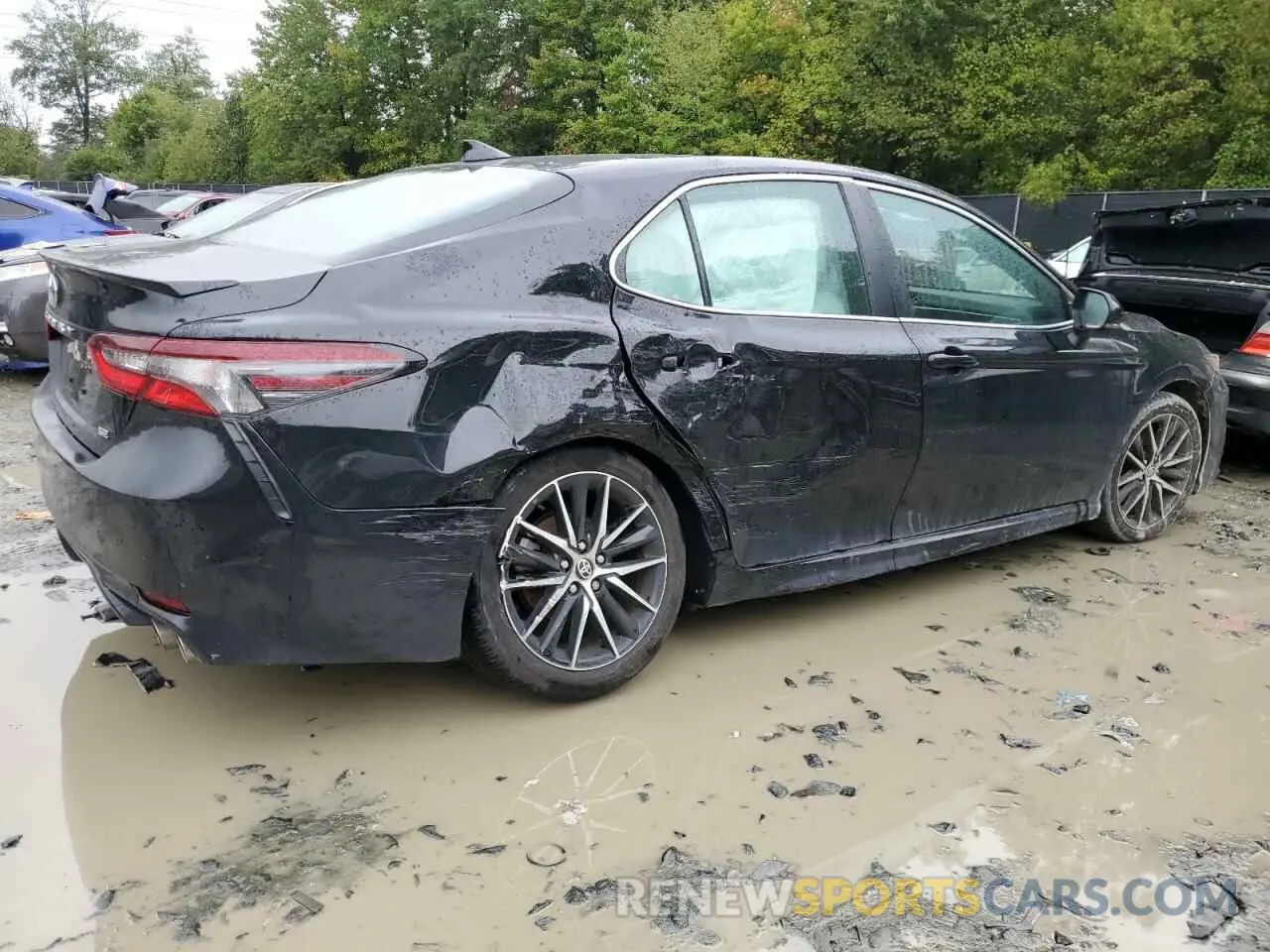 3 fotografías del automóvil dañado 4T1T11AK5RU855102 TOYOTA CAMRY 2024