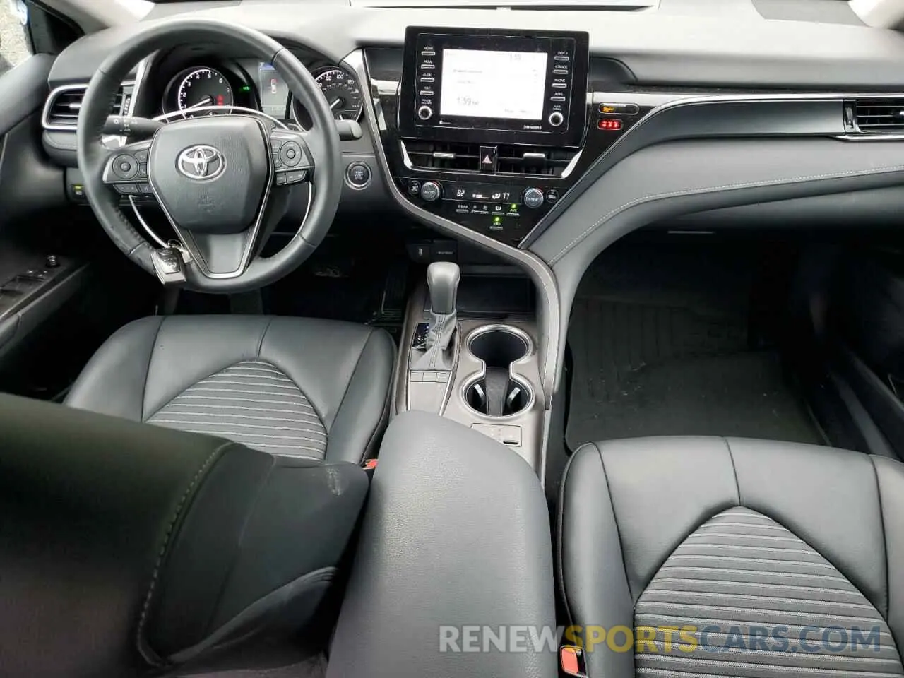 8 fotografías del automóvil dañado 4T1T11AK5RU855102 TOYOTA CAMRY 2024