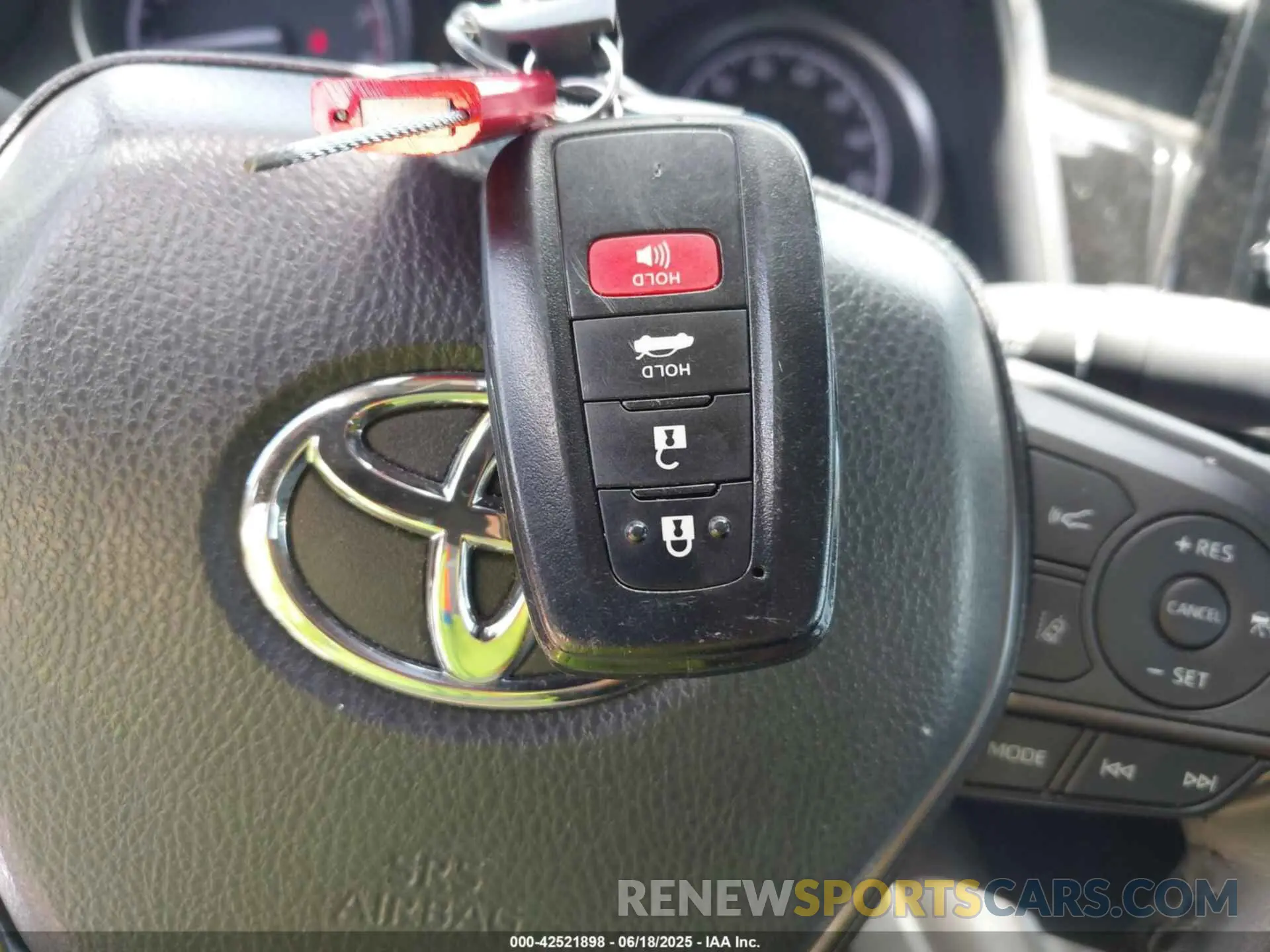 11 fotografías del automóvil dañado 4T1T11AK7RU851584 TOYOTA CAMRY 2024