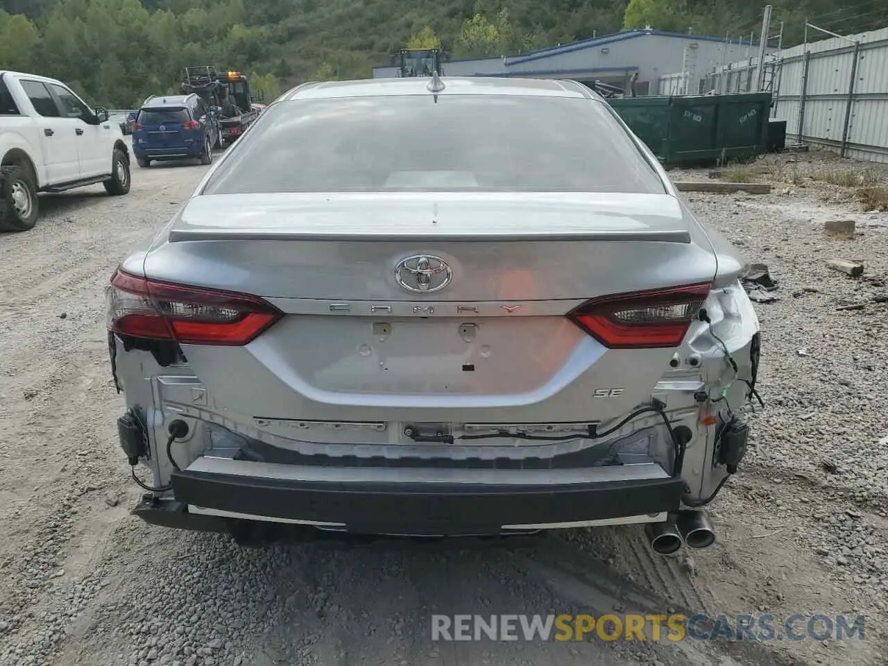 6 fotografías del automóvil dañado 4T1T11AK7RU920550 TOYOTA CAMRY 2024