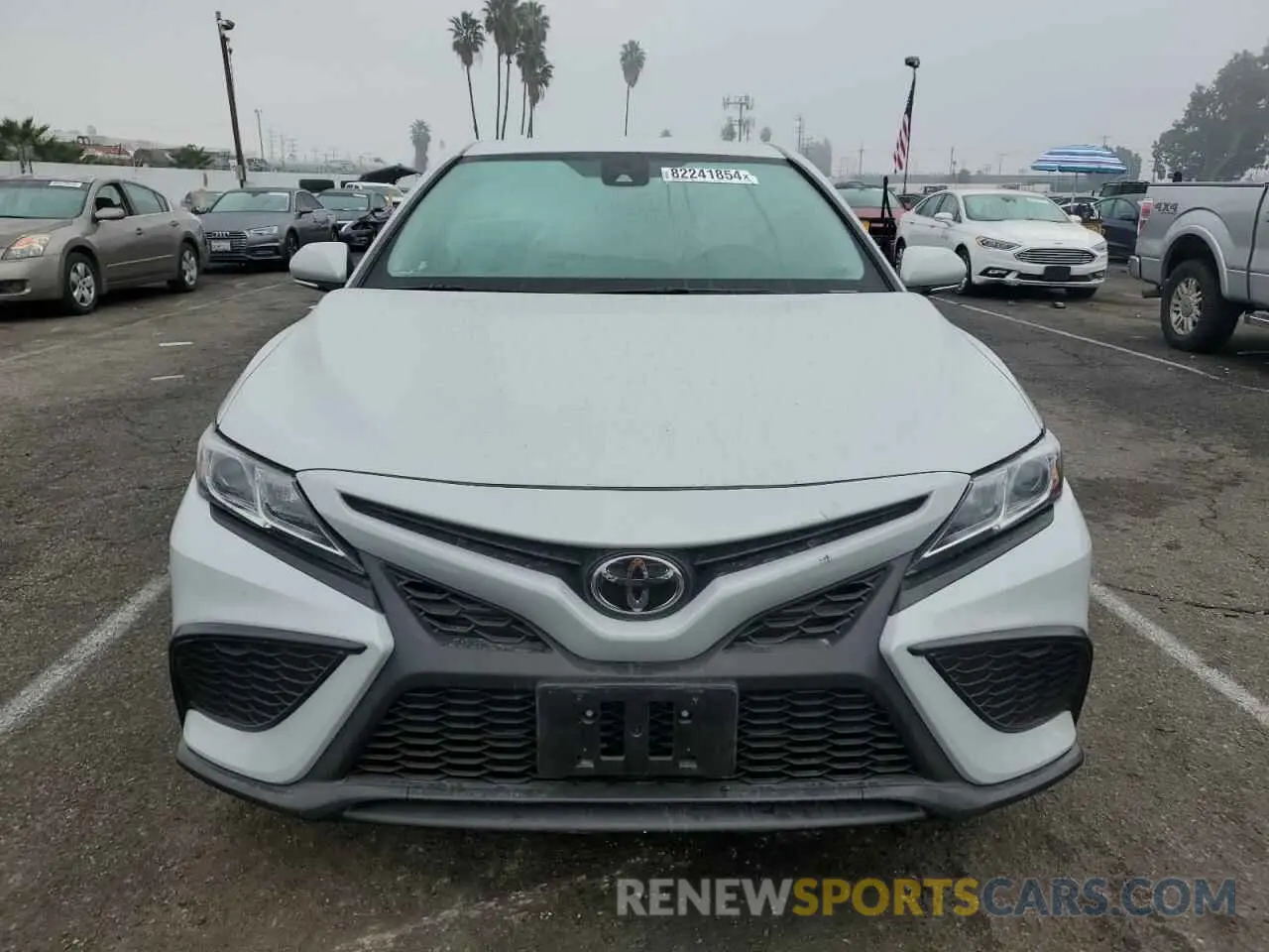 5 fotografías del automóvil dañado 4T1T11AK8RU266111 TOYOTA CAMRY 2024