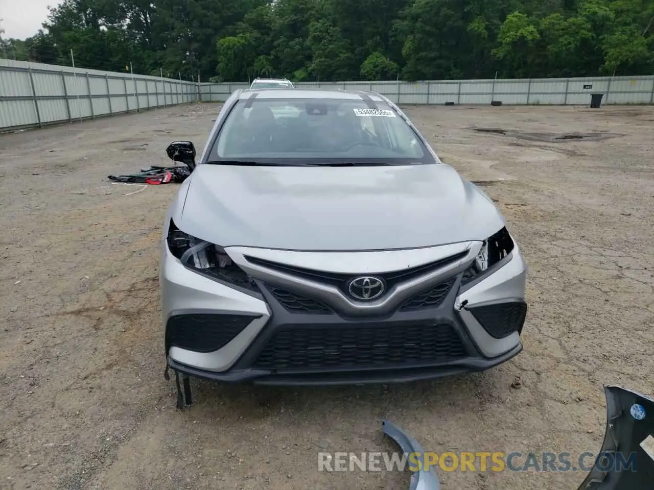 5 fotografías del automóvil dañado 4T1T11AK8RU846426 TOYOTA CAMRY 2024