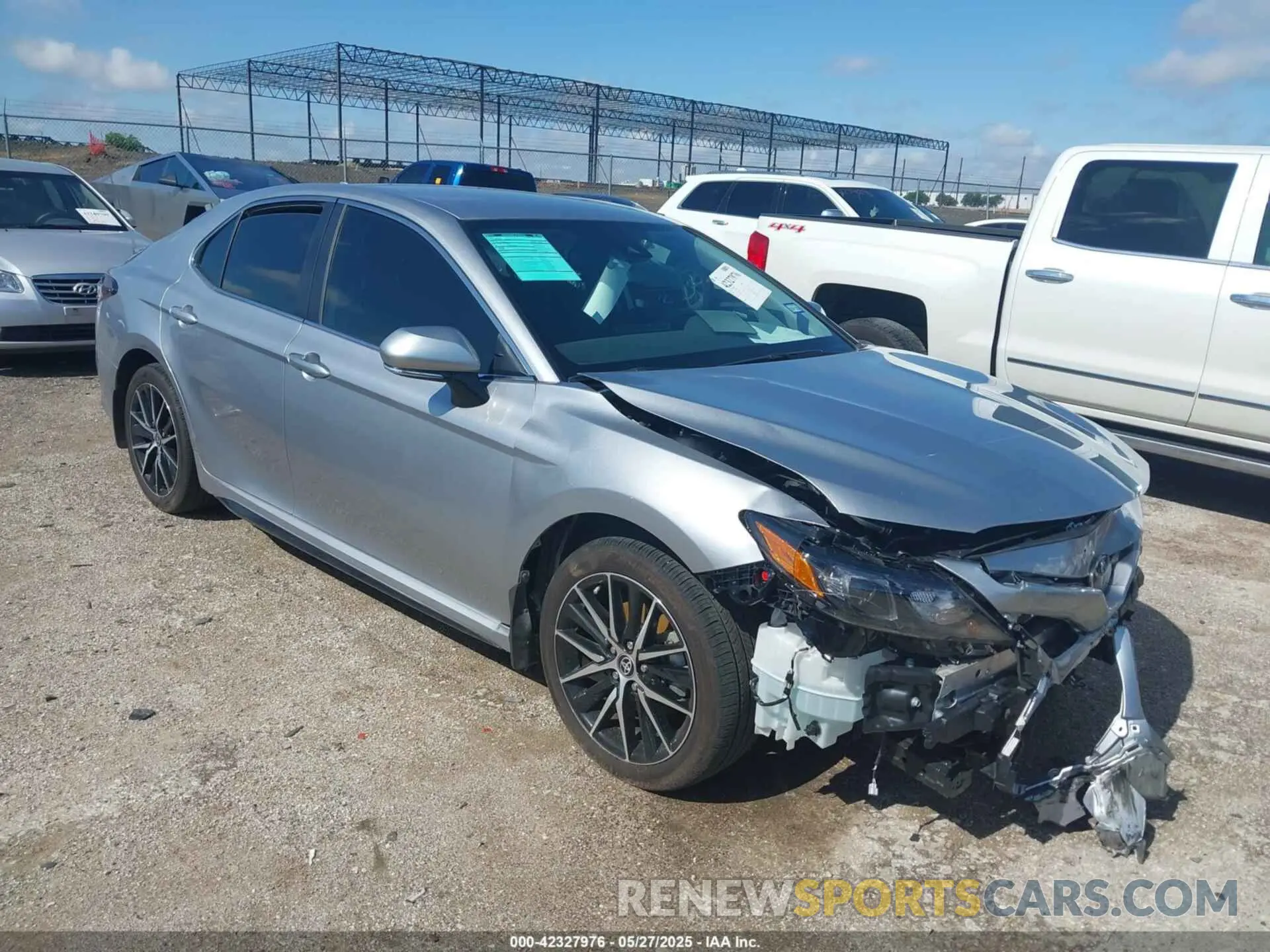 1 fotografías del automóvil dañado 4T1T11AK8RU896677 TOYOTA CAMRY 2024