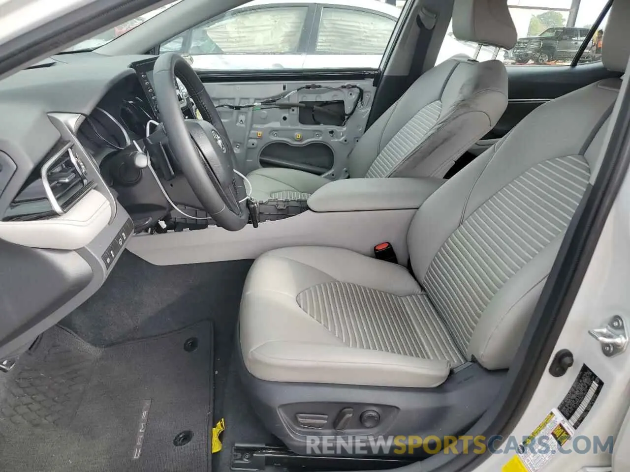 7 fotografías del automóvil dañado 4T1T11AK9RU199471 TOYOTA CAMRY 2024
