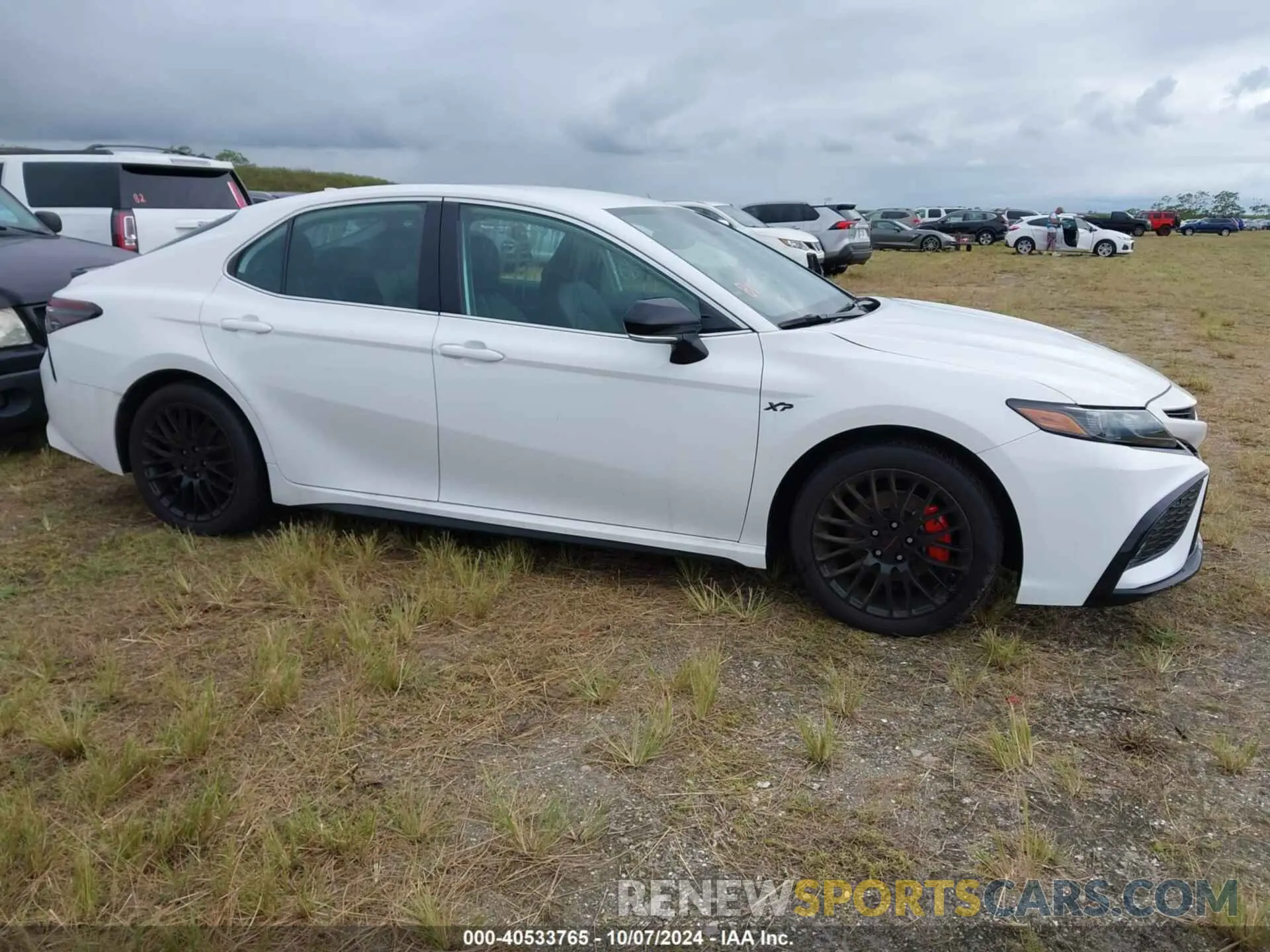 13 fotografías del automóvil dañado 4T1T11AK9RU847035 TOYOTA CAMRY 2024