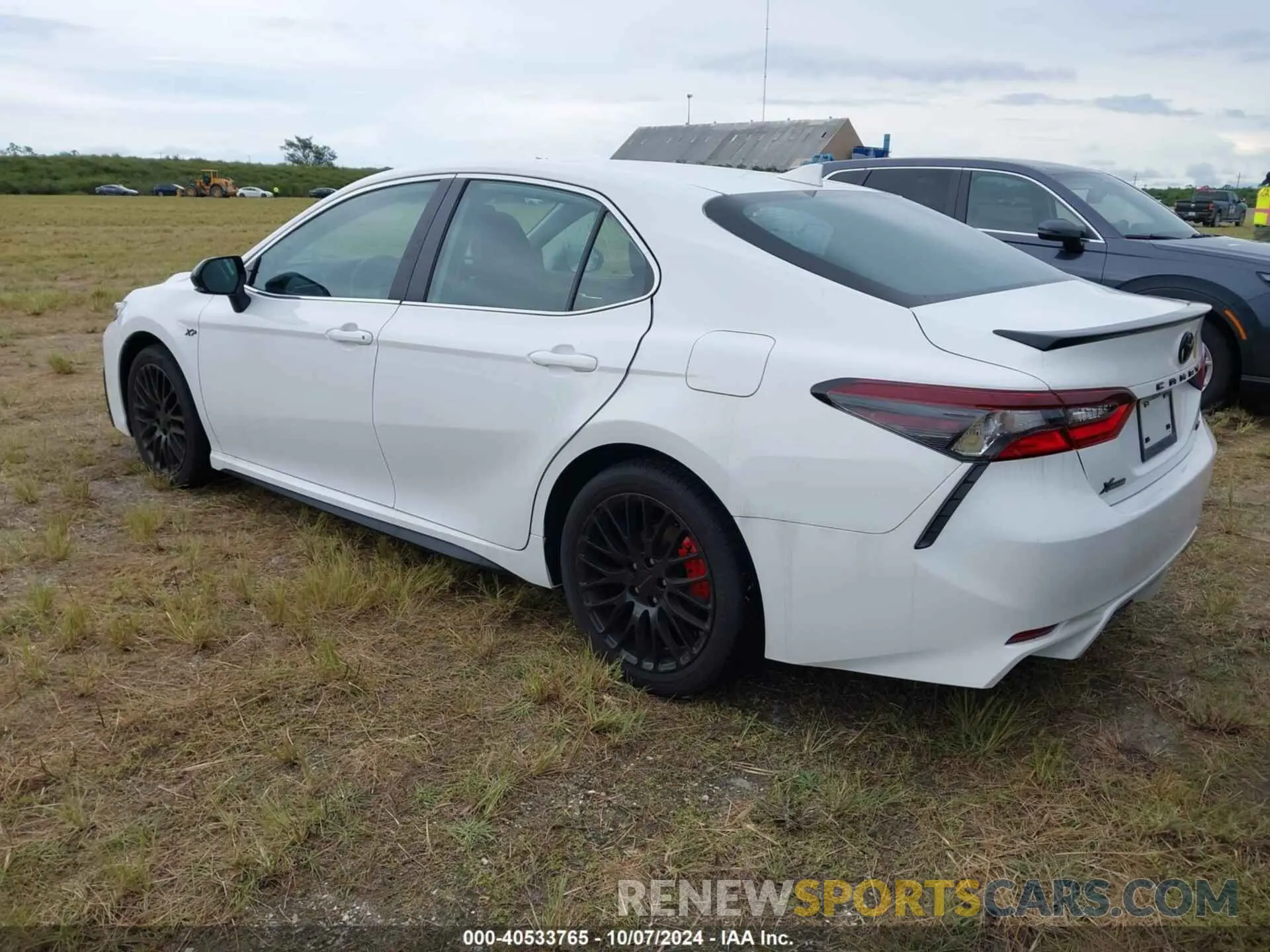 3 fotografías del automóvil dañado 4T1T11AK9RU847035 TOYOTA CAMRY 2024