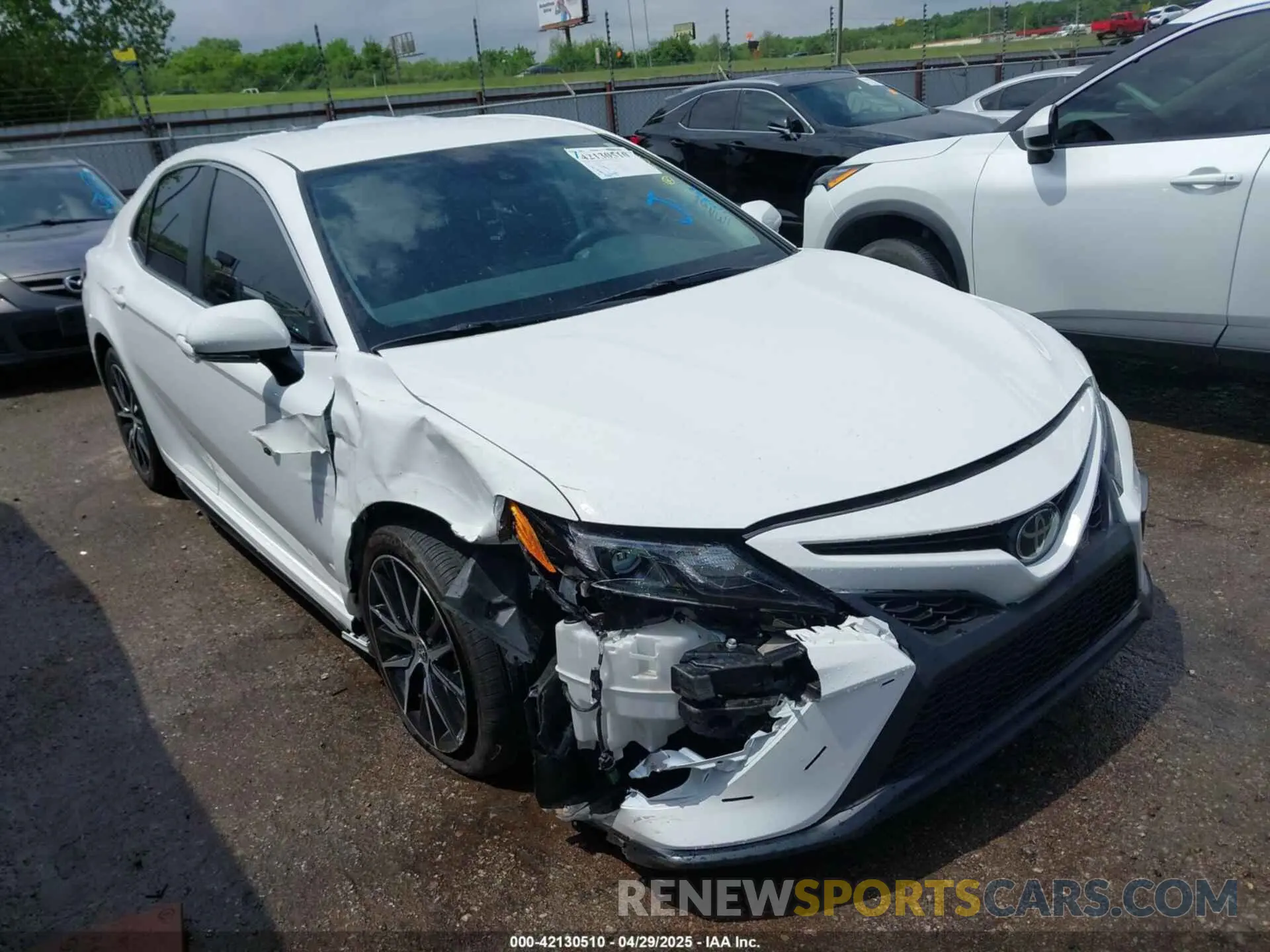 1 fotografías del automóvil dañado 4T1T11AK9RU908643 TOYOTA CAMRY 2024