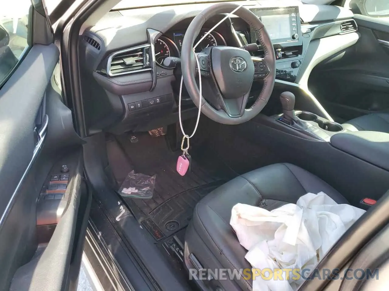 8 fotografías del automóvil dañado 4T1T11AK9RU916712 TOYOTA CAMRY 2024