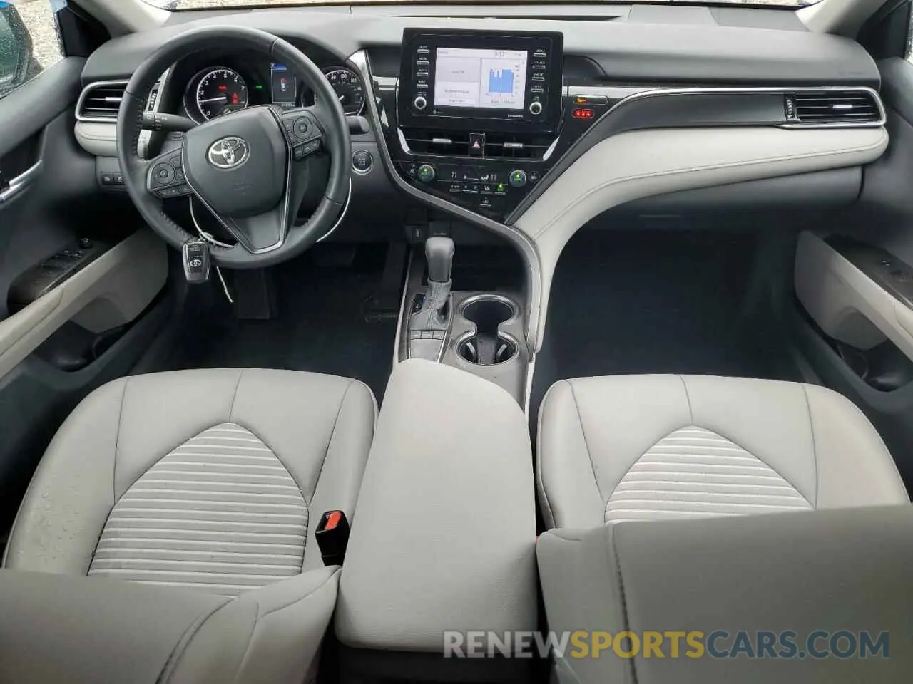 8 fotografías del automóvil dañado 4T1T11AKXRU872204 TOYOTA CAMRY 2024