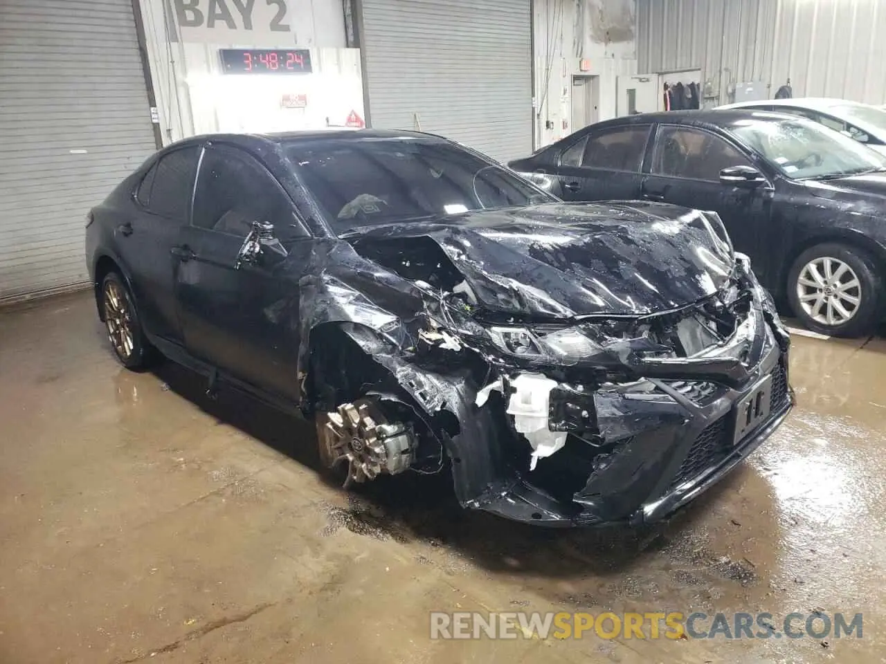 4 fotografías del automóvil dañado 4T1T11BK0RU121191 TOYOTA CAMRY 2024
