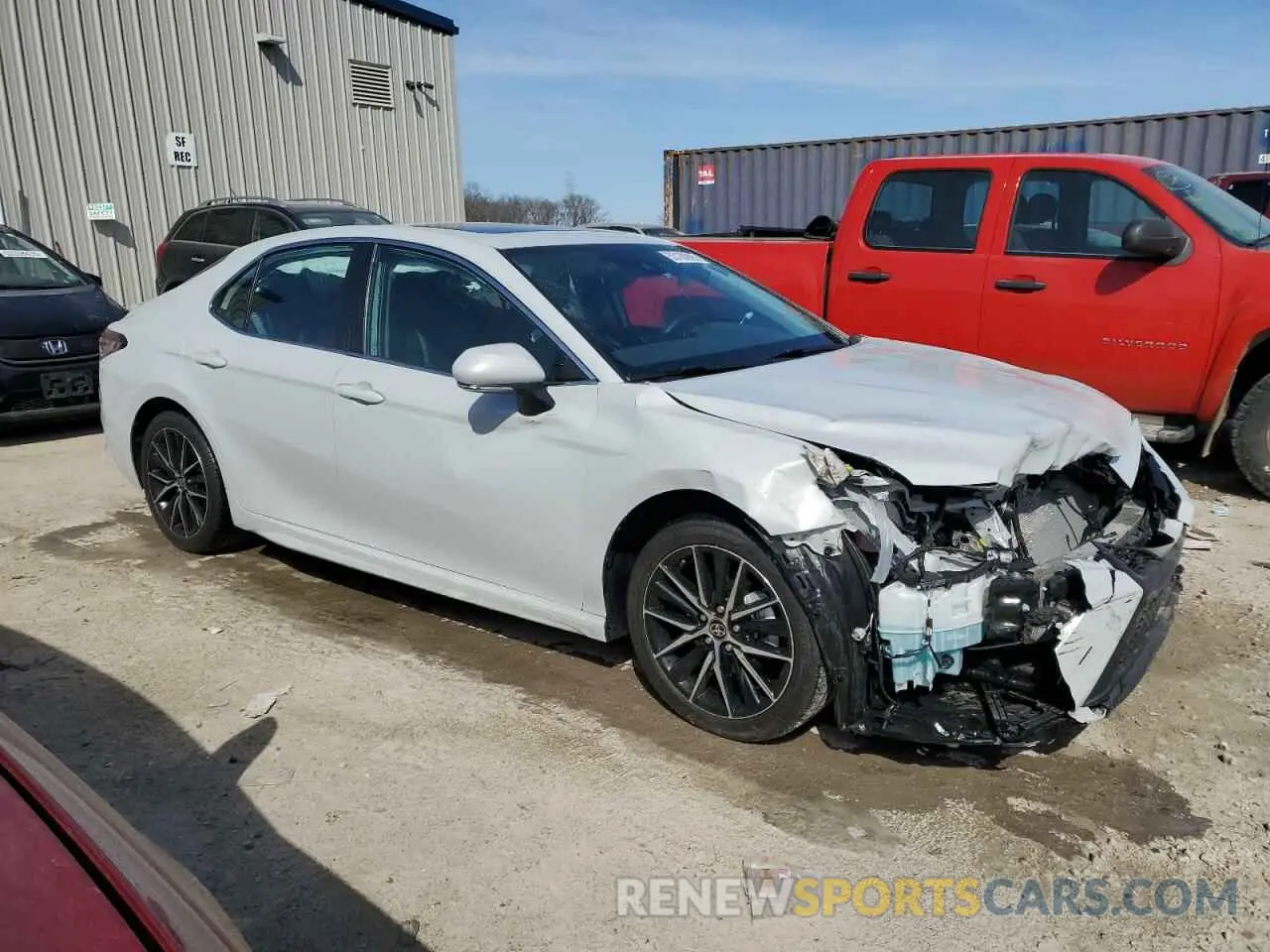 4 fotografías del automóvil dañado 4T1T11BK1RU115884 TOYOTA CAMRY 2024