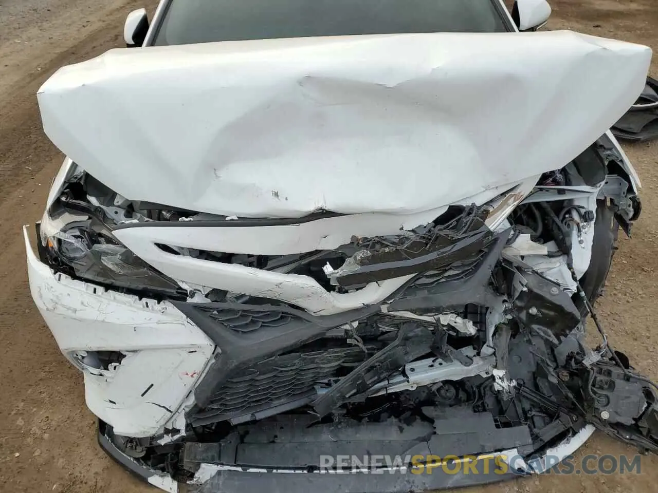 11 fotografías del automóvil dañado 4T1T11BK2RU117000 TOYOTA CAMRY 2024