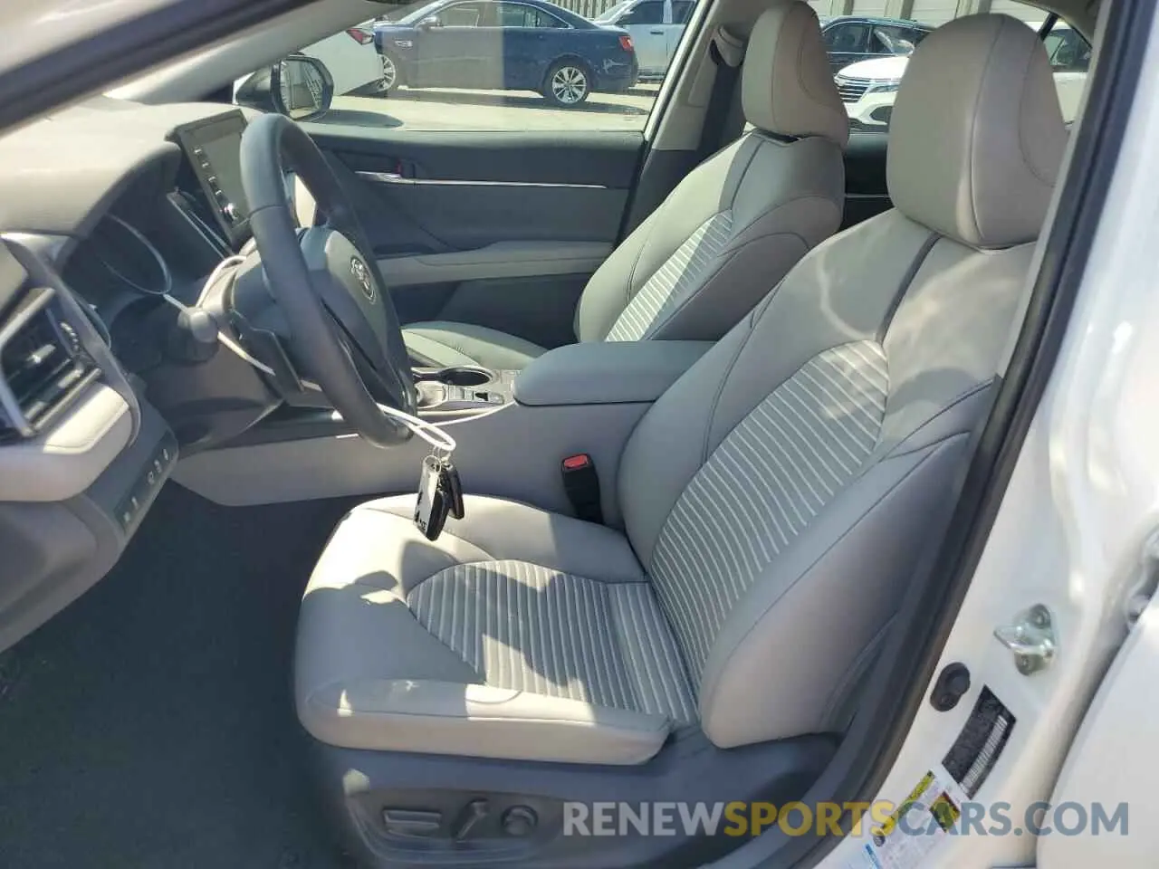 7 fotografías del automóvil dañado 4T1T11BK3RU129947 TOYOTA CAMRY 2024