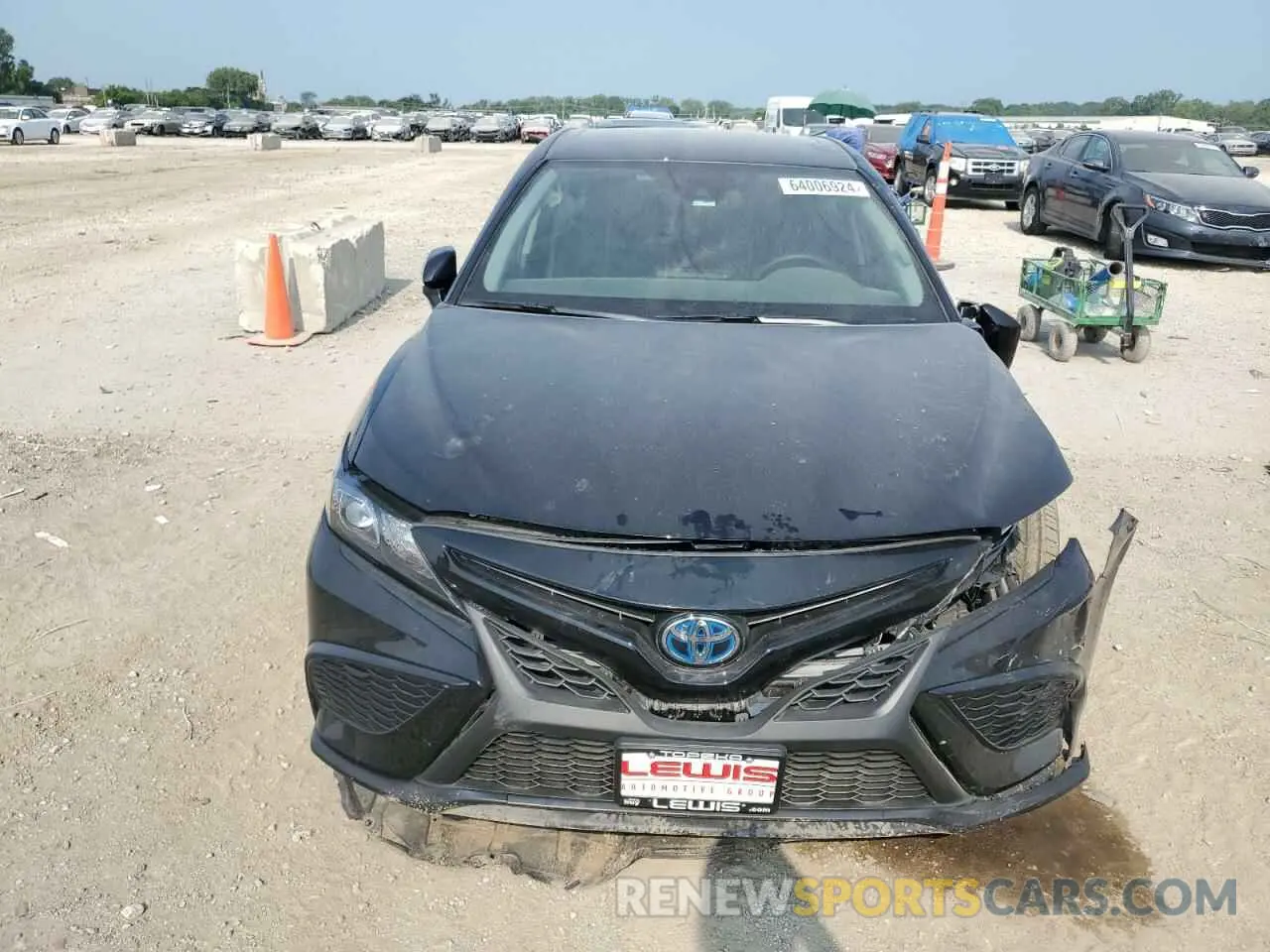 5 fotografías del automóvil dañado 4T1T31AK8RU069045 TOYOTA CAMRY 2024