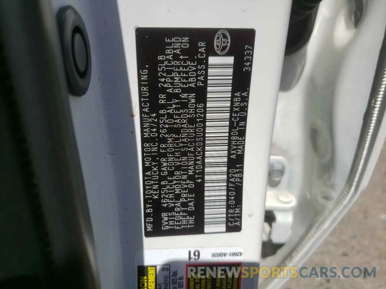 13 fotografías del automóvil dañado 4T1DAACK0SU001206 TOYOTA CAMRY 2025