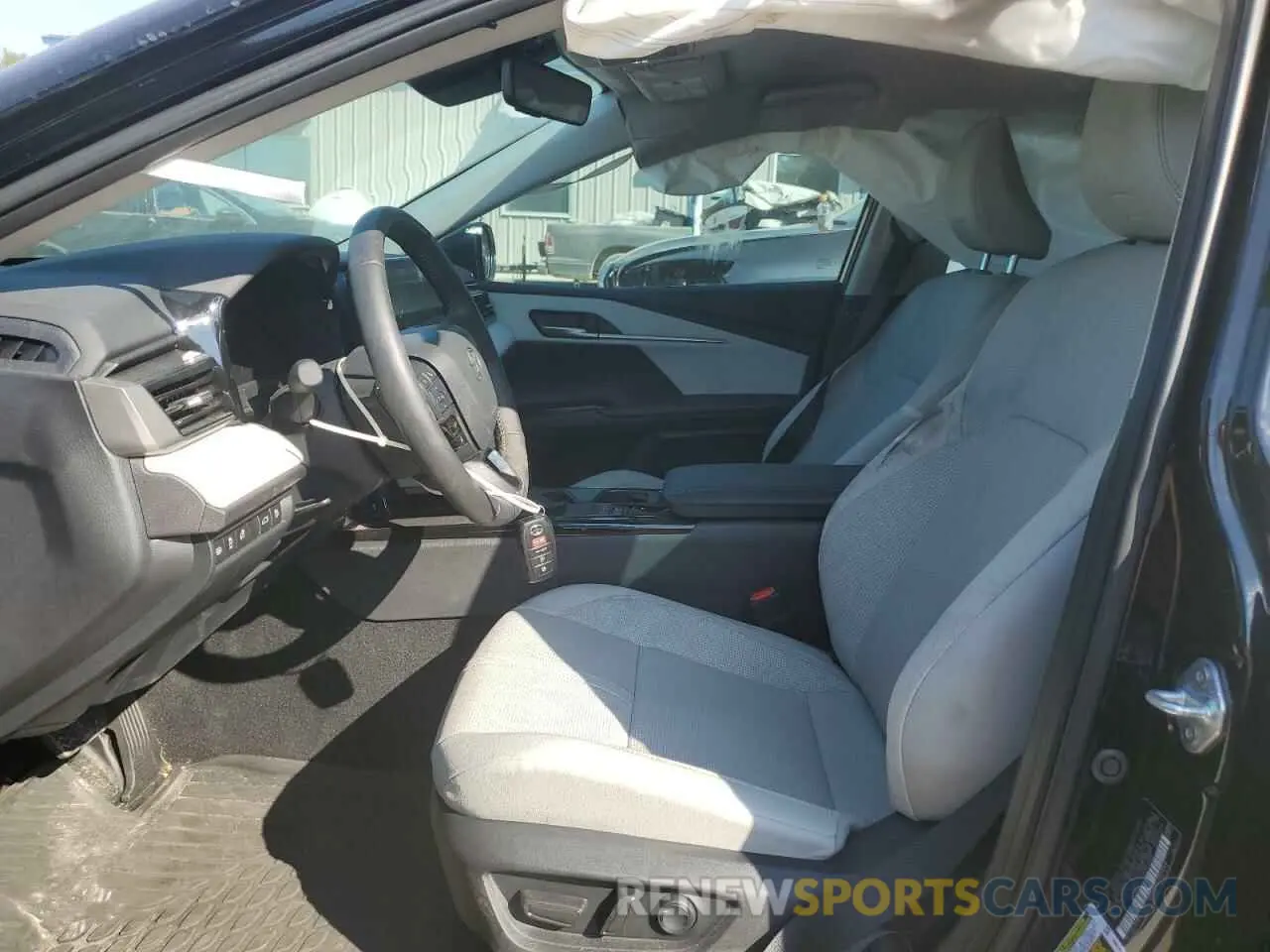 7 fotografías del automóvil dañado 4T1DAACK0SU002629 TOYOTA CAMRY 2025