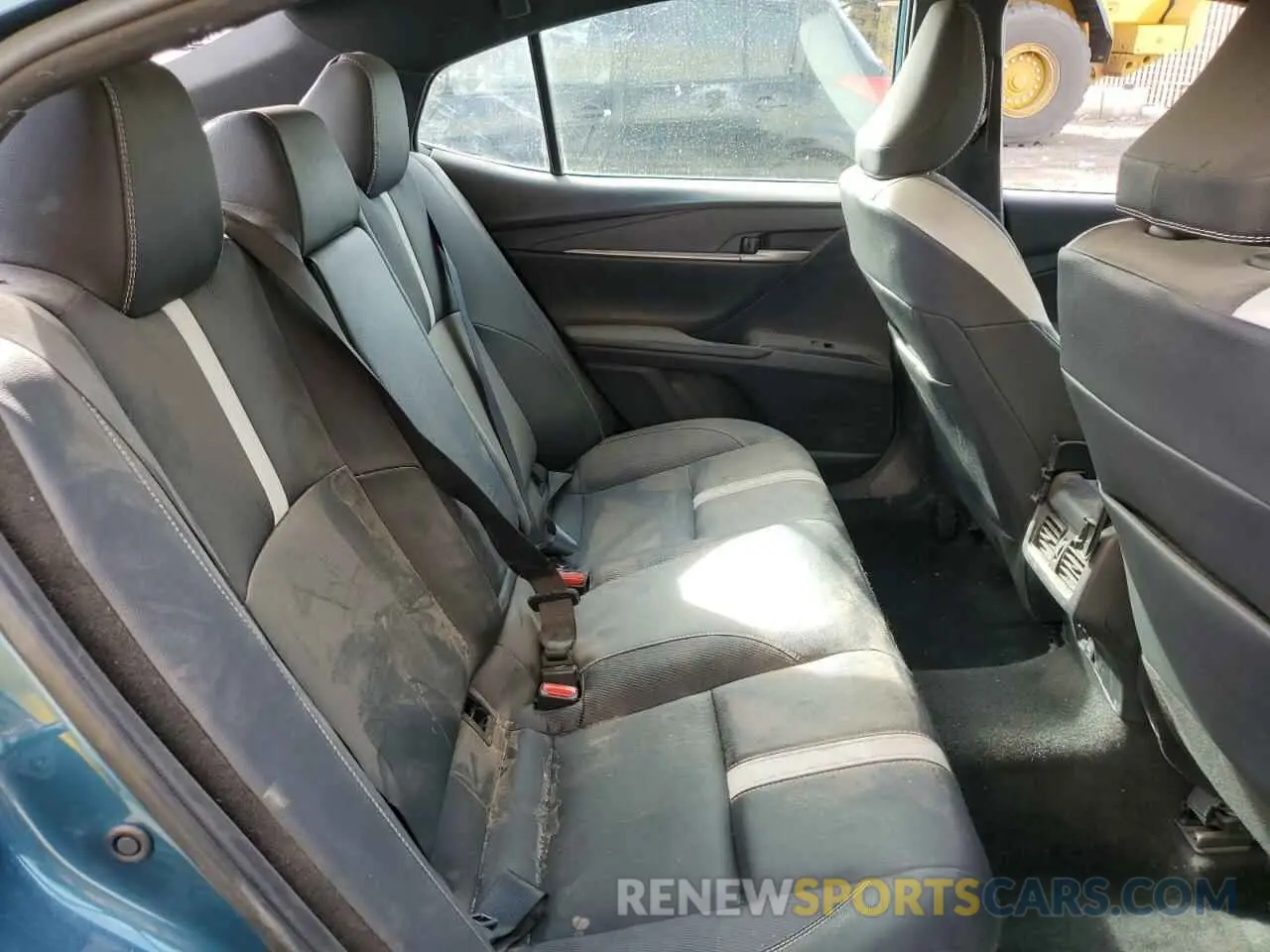 10 fotografías del automóvil dañado 4T1DAACK0SU005496 TOYOTA CAMRY 2025