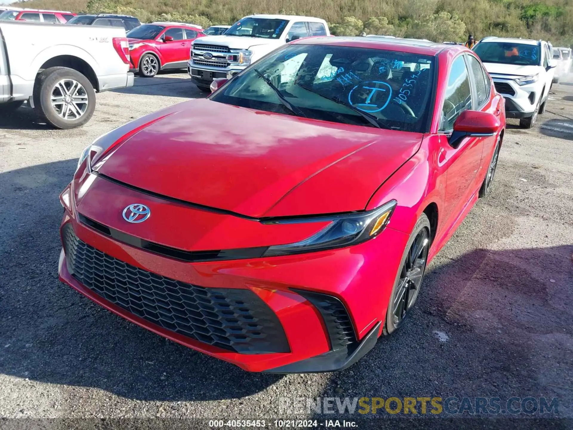2 fotografías del automóvil dañado 4T1DAACK0SU018863 TOYOTA CAMRY 2025