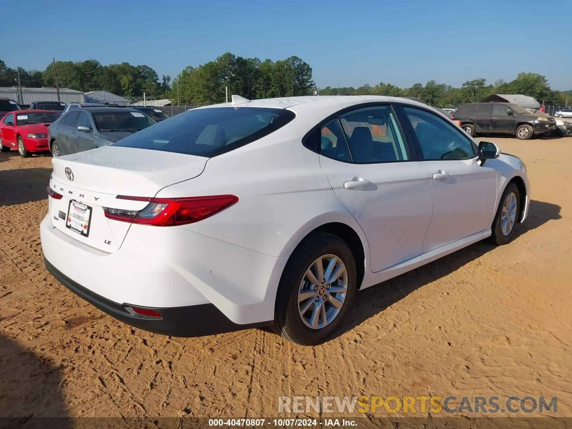 4 fotografías del automóvil dañado 4T1DAACK0SU047084 TOYOTA CAMRY 2025