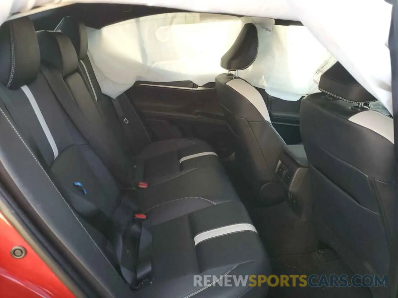 10 fotografías del automóvil dañado 4T1DAACK0SU047134 TOYOTA CAMRY 2025