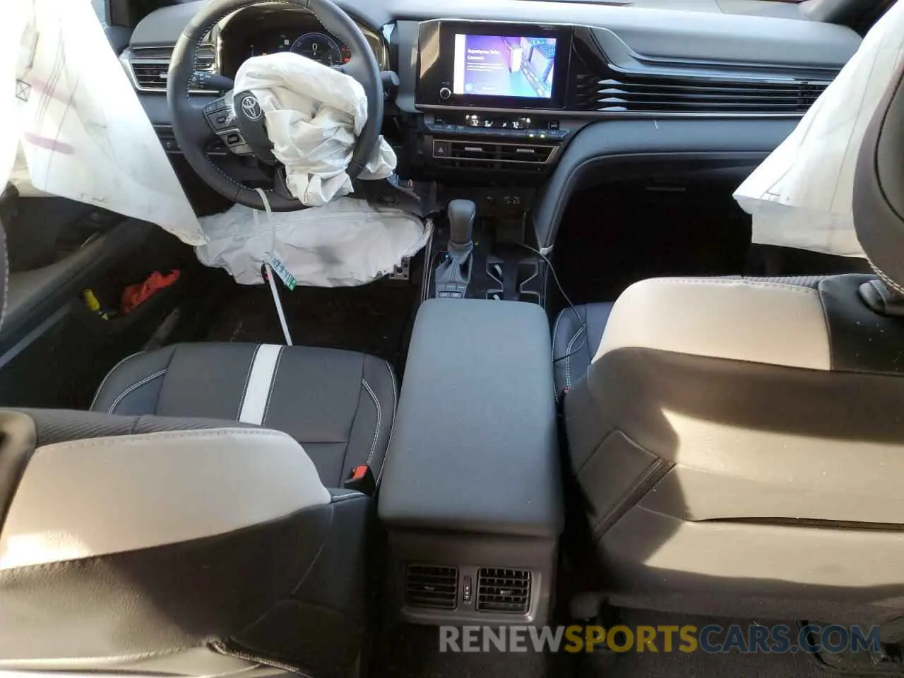 8 fotografías del automóvil dañado 4T1DAACK0SU047134 TOYOTA CAMRY 2025