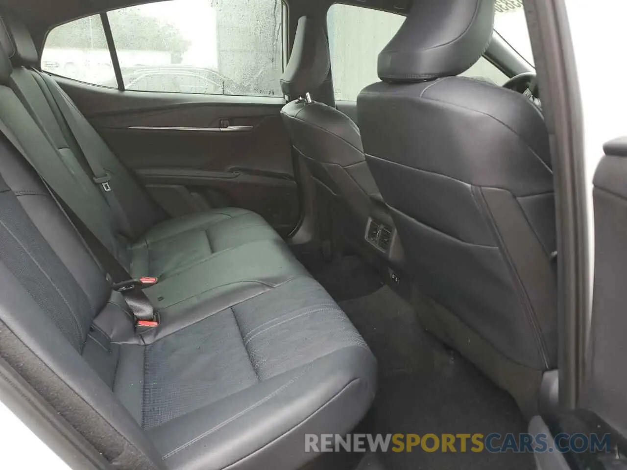 10 fotografías del automóvil dañado 4T1DAACK0SU060451 TOYOTA CAMRY 2025