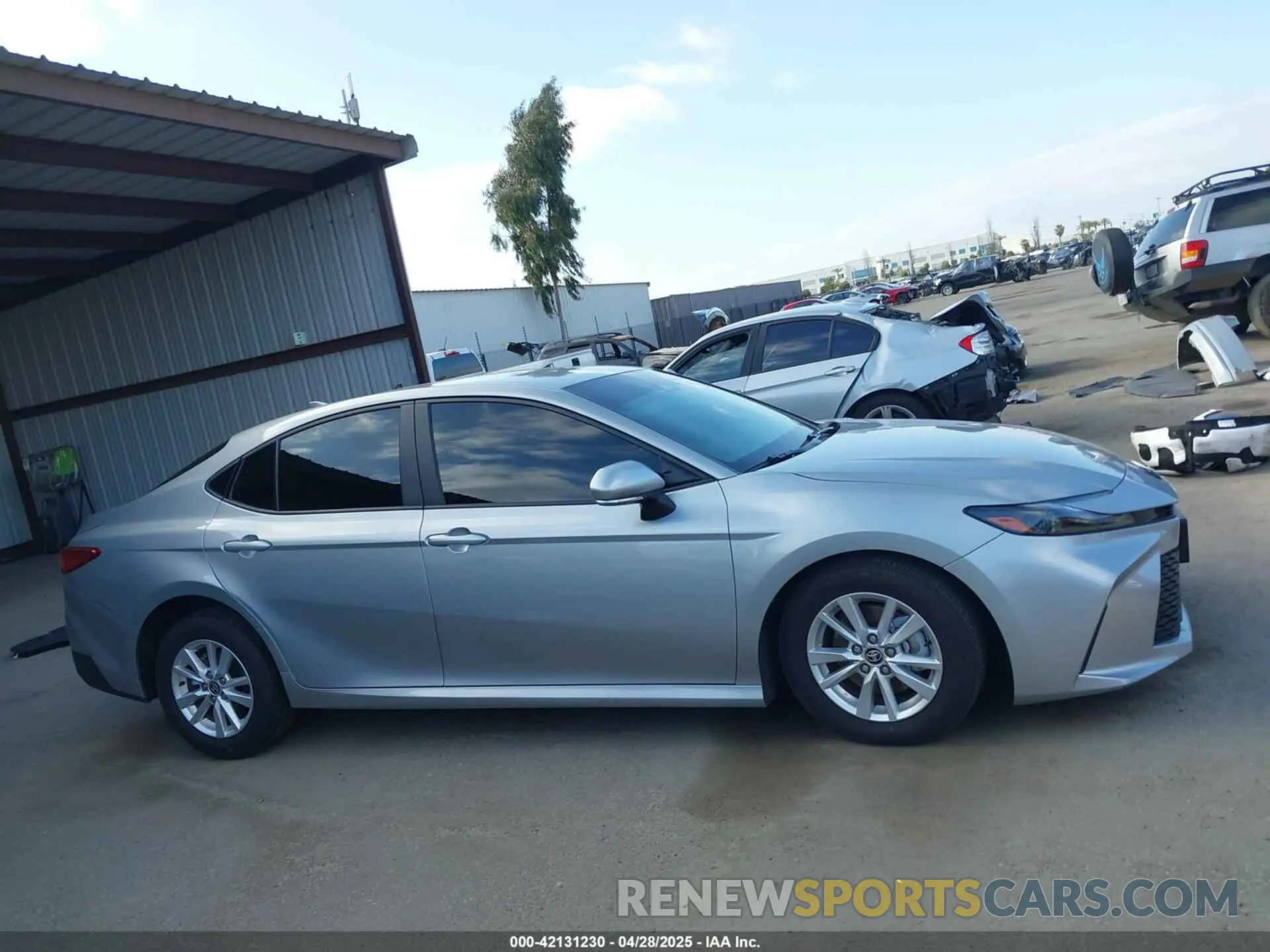 13 fotografías del automóvil dañado 4T1DAACK0SU071837 TOYOTA CAMRY 2025