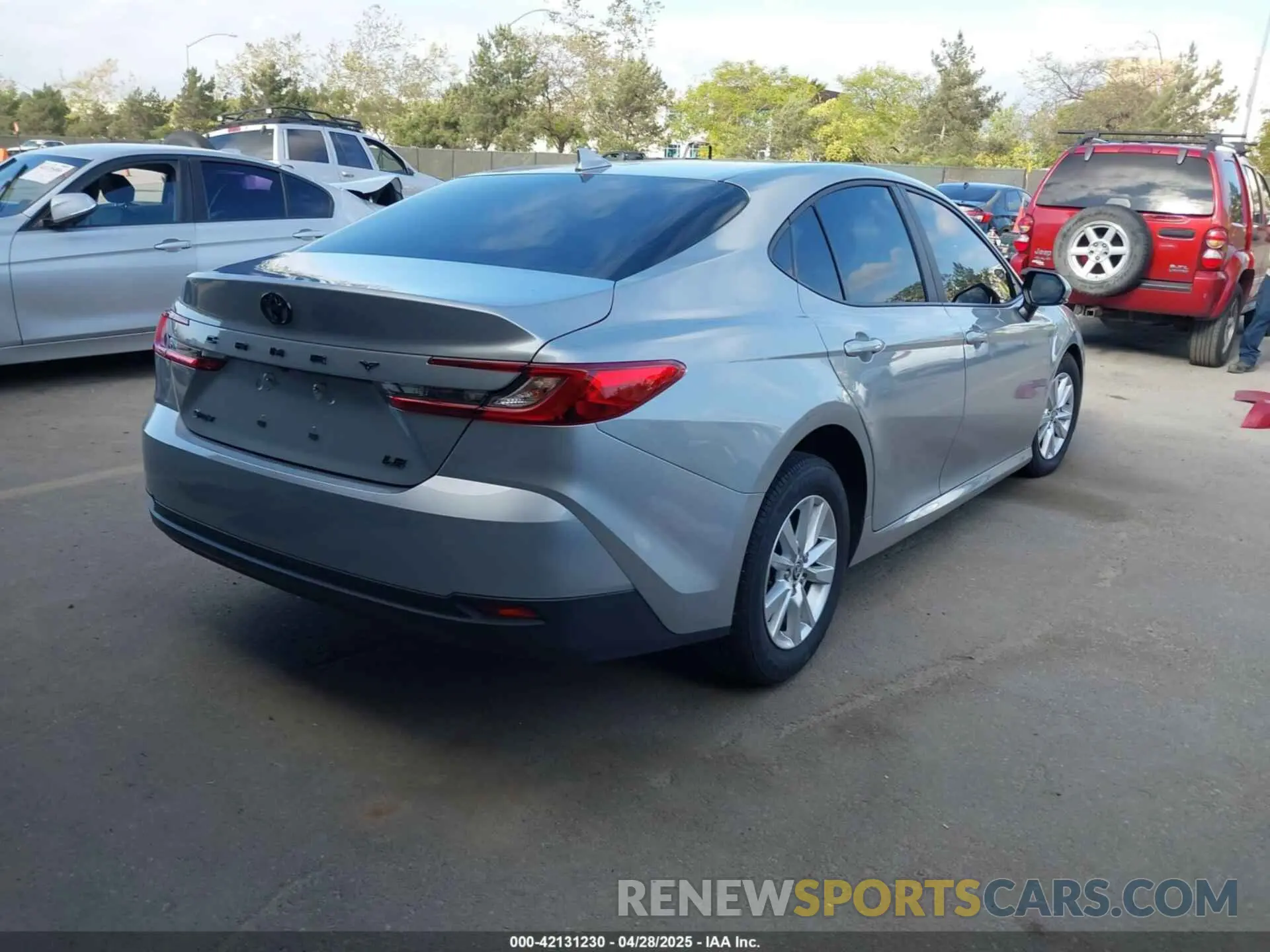 4 fotografías del automóvil dañado 4T1DAACK0SU071837 TOYOTA CAMRY 2025