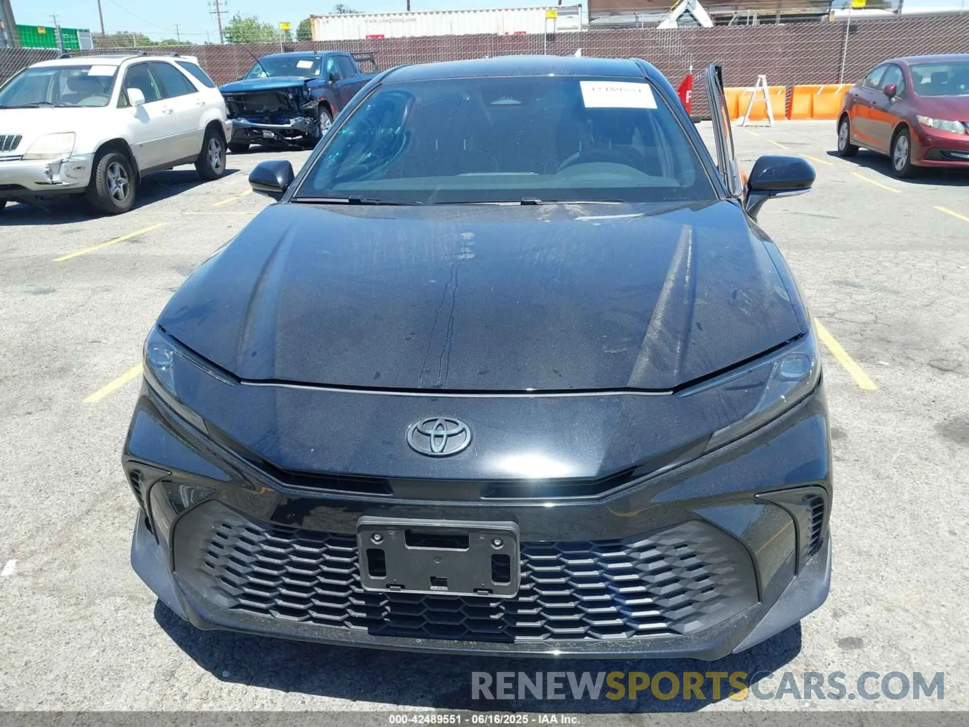12 fotografías del automóvil dañado 4T1DAACK0SU074561 TOYOTA CAMRY 2025