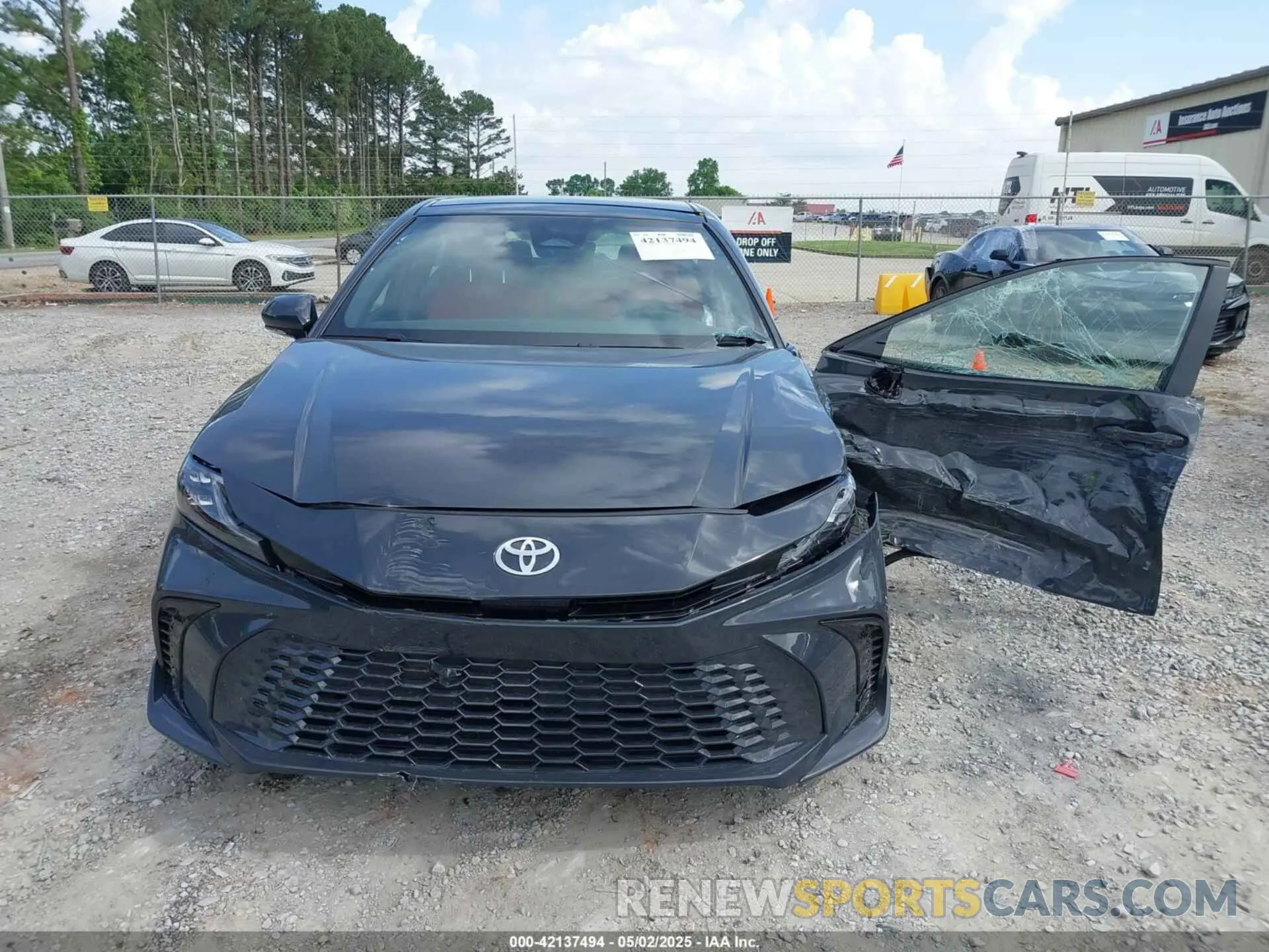 12 fotografías del automóvil dañado 4T1DAACK0SU092624 TOYOTA CAMRY 2025