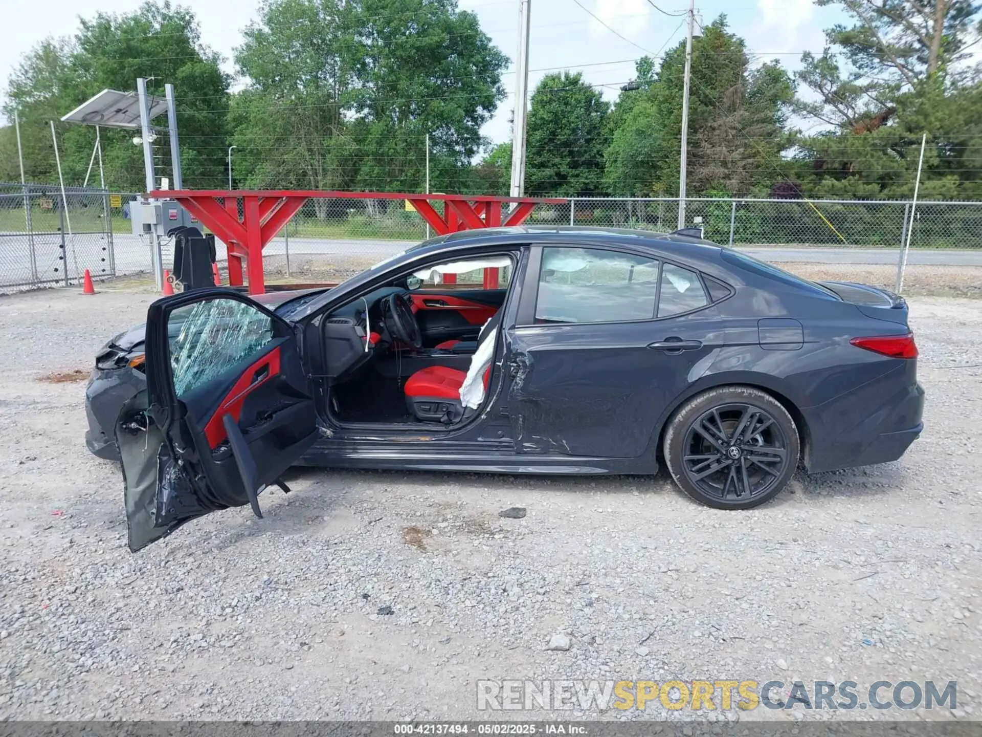 14 fotografías del automóvil dañado 4T1DAACK0SU092624 TOYOTA CAMRY 2025