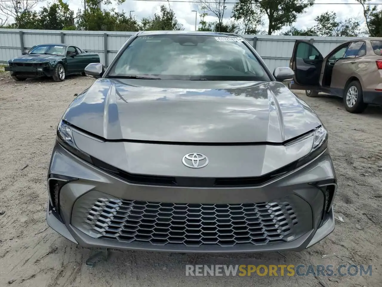 5 fotografías del automóvil dañado 4T1DAACK0SU502015 TOYOTA CAMRY 2025