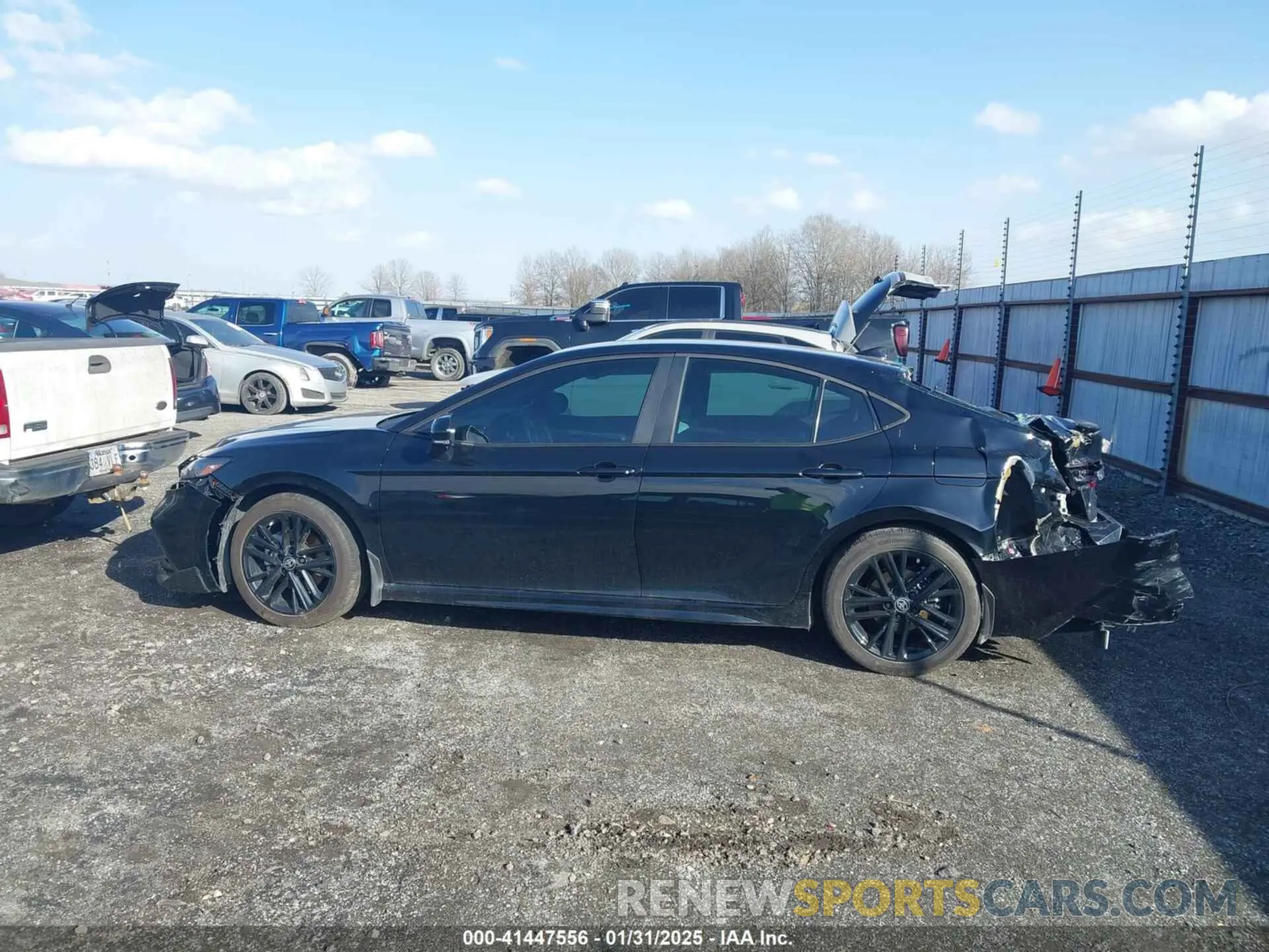 14 fotografías del automóvil dañado 4T1DAACK0SU510146 TOYOTA CAMRY 2025