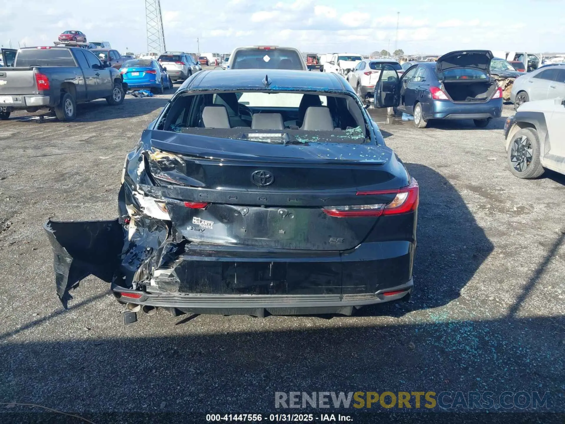 16 fotografías del automóvil dañado 4T1DAACK0SU510146 TOYOTA CAMRY 2025