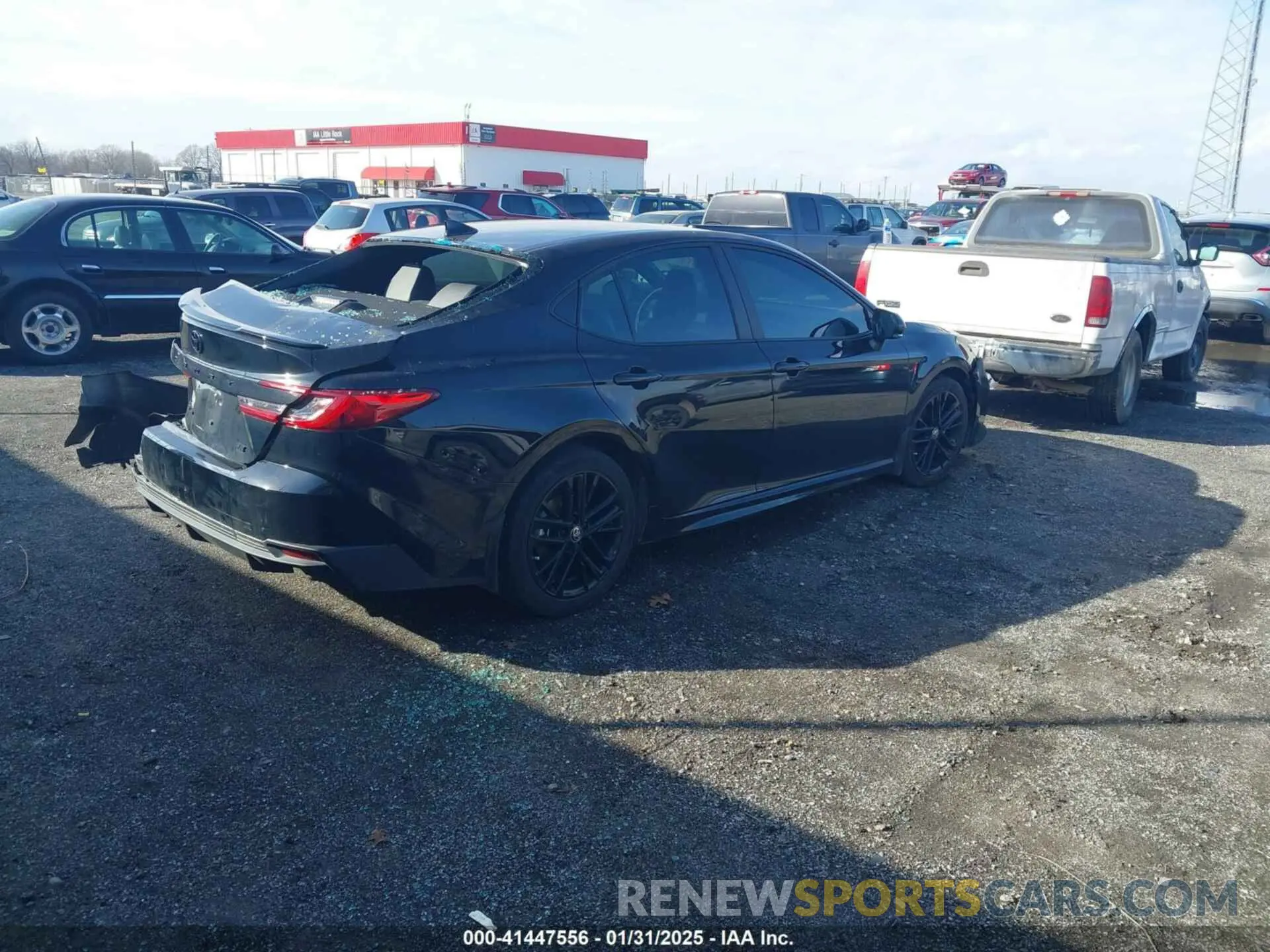 4 fotografías del automóvil dañado 4T1DAACK0SU510146 TOYOTA CAMRY 2025