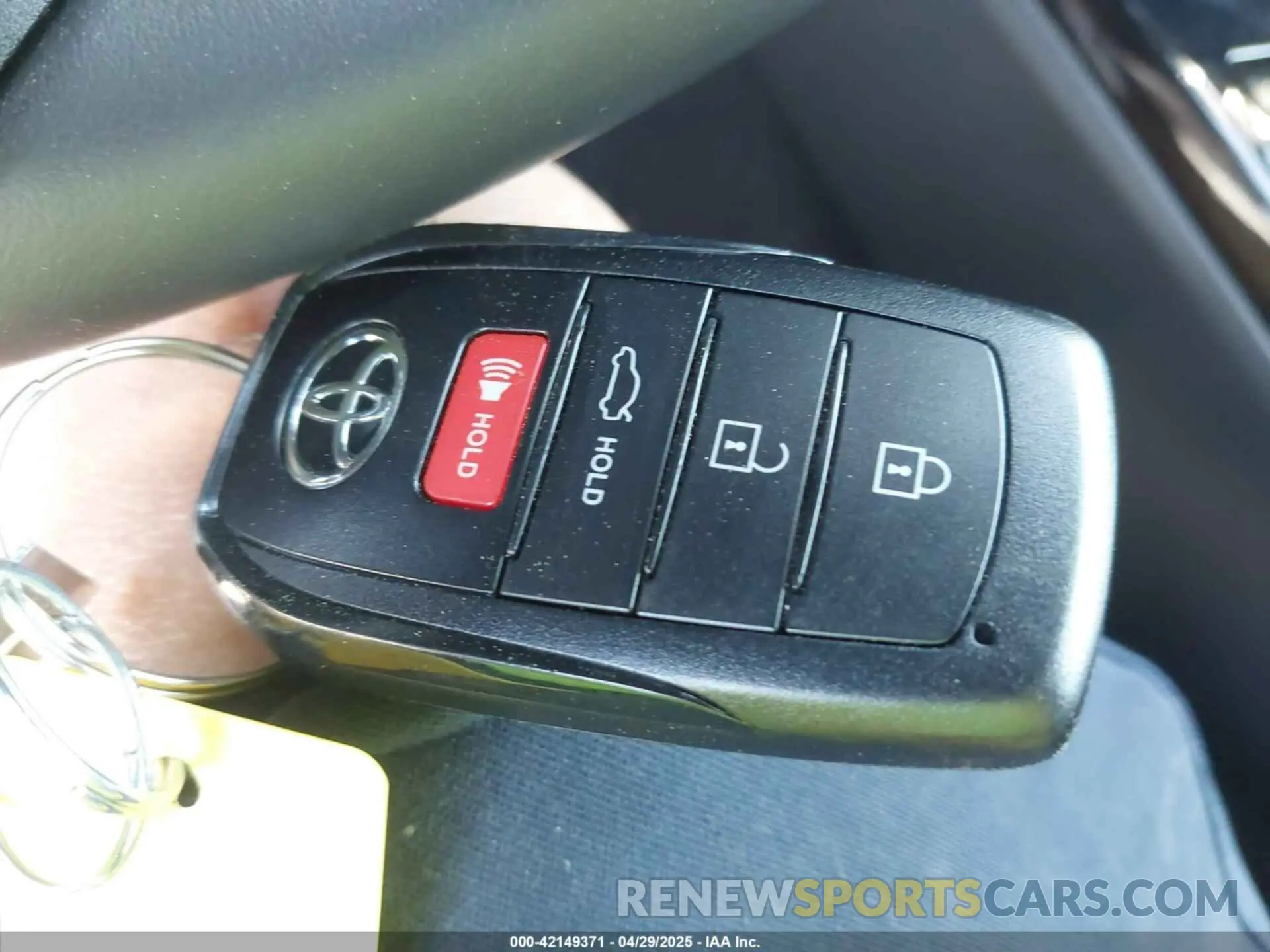 11 fotografías del automóvil dañado 4T1DAACK0SU526749 TOYOTA CAMRY 2025