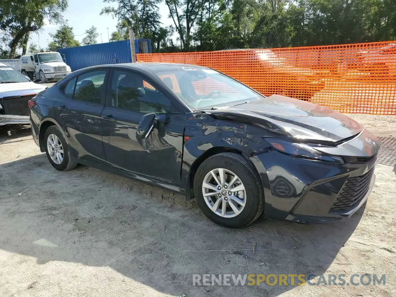 4 fotografías del automóvil dañado 4T1DAACK0SU528078 TOYOTA CAMRY 2025