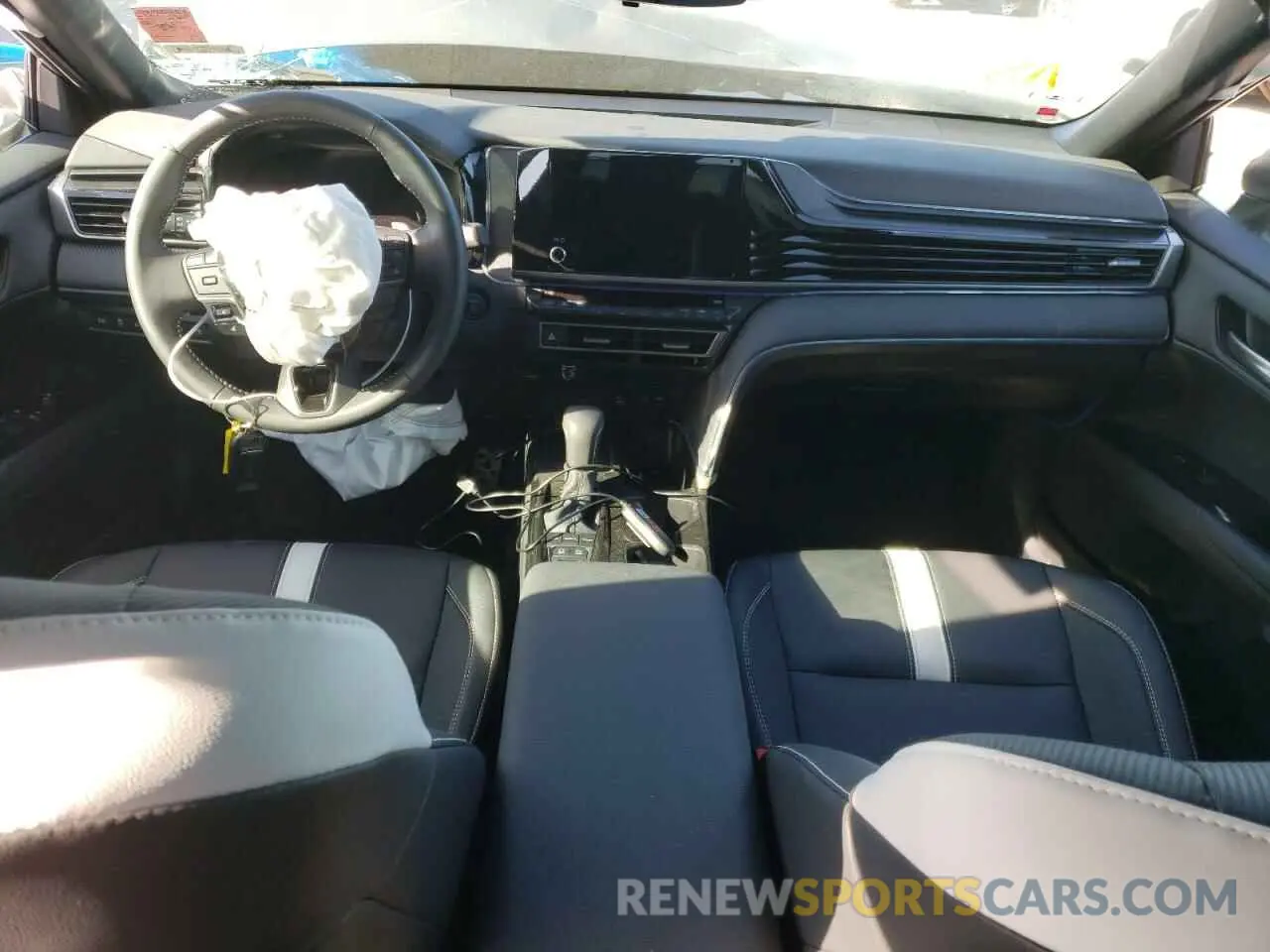 8 fotografías del automóvil dañado 4T1DAACK0SU535211 TOYOTA CAMRY 2025