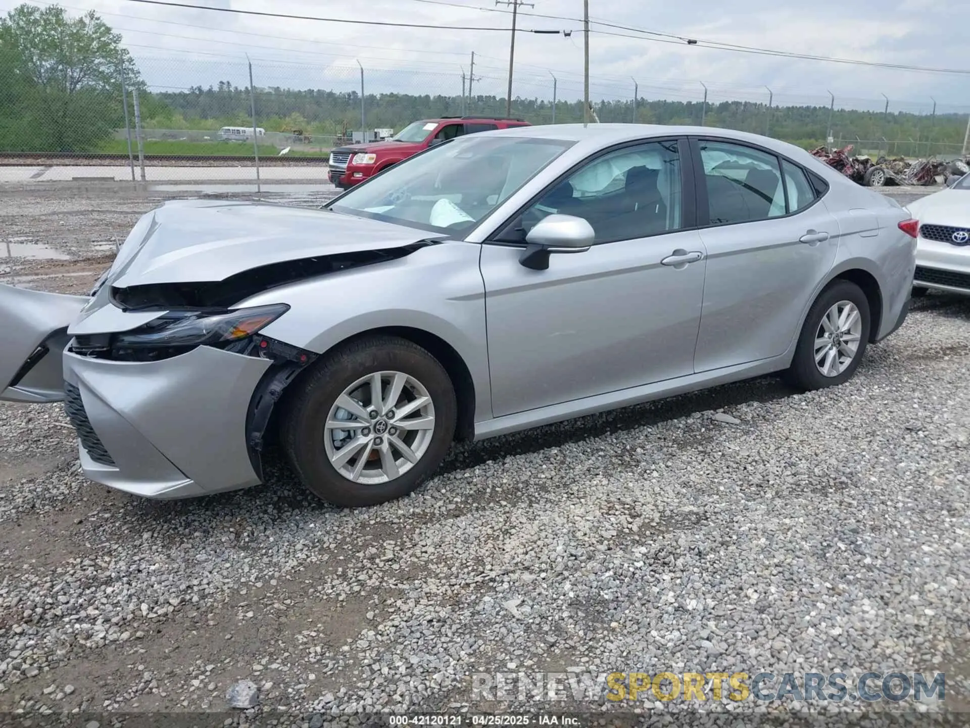 2 fotografías del automóvil dañado 4T1DAACK0SU566474 TOYOTA CAMRY 2025