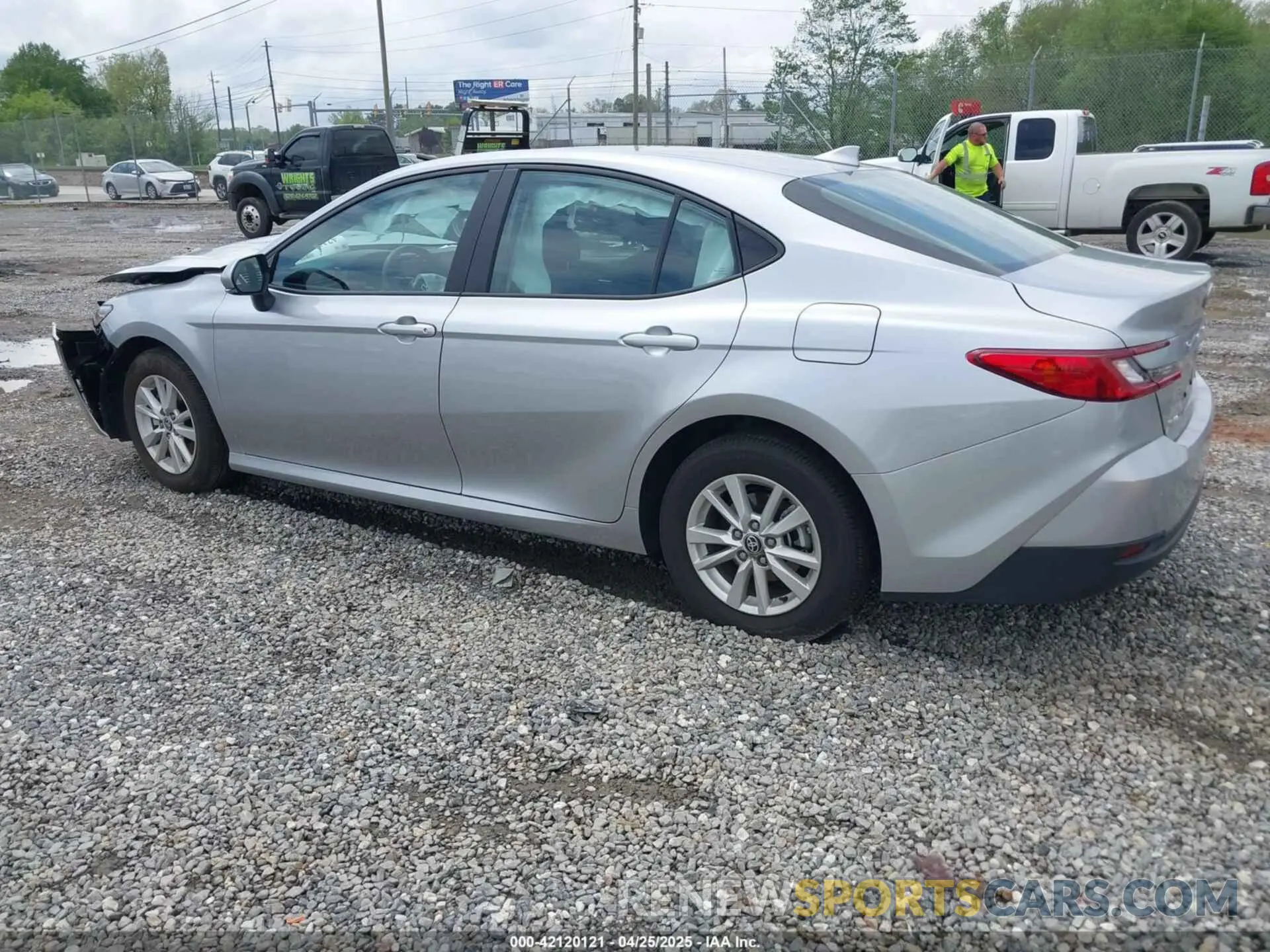 3 fotografías del automóvil dañado 4T1DAACK0SU566474 TOYOTA CAMRY 2025