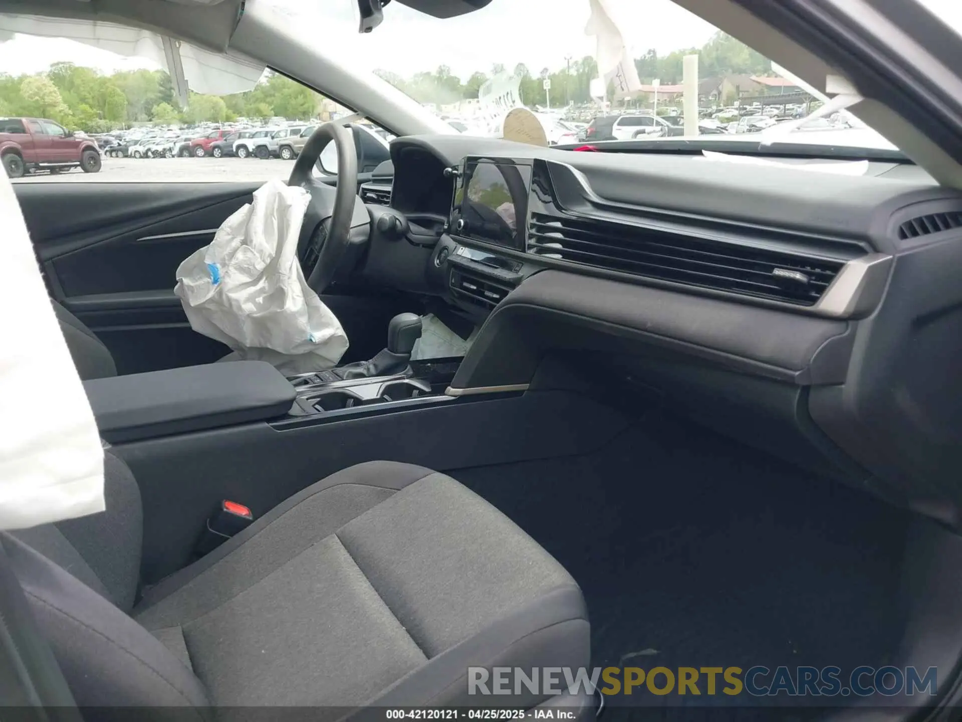 5 fotografías del automóvil dañado 4T1DAACK0SU566474 TOYOTA CAMRY 2025