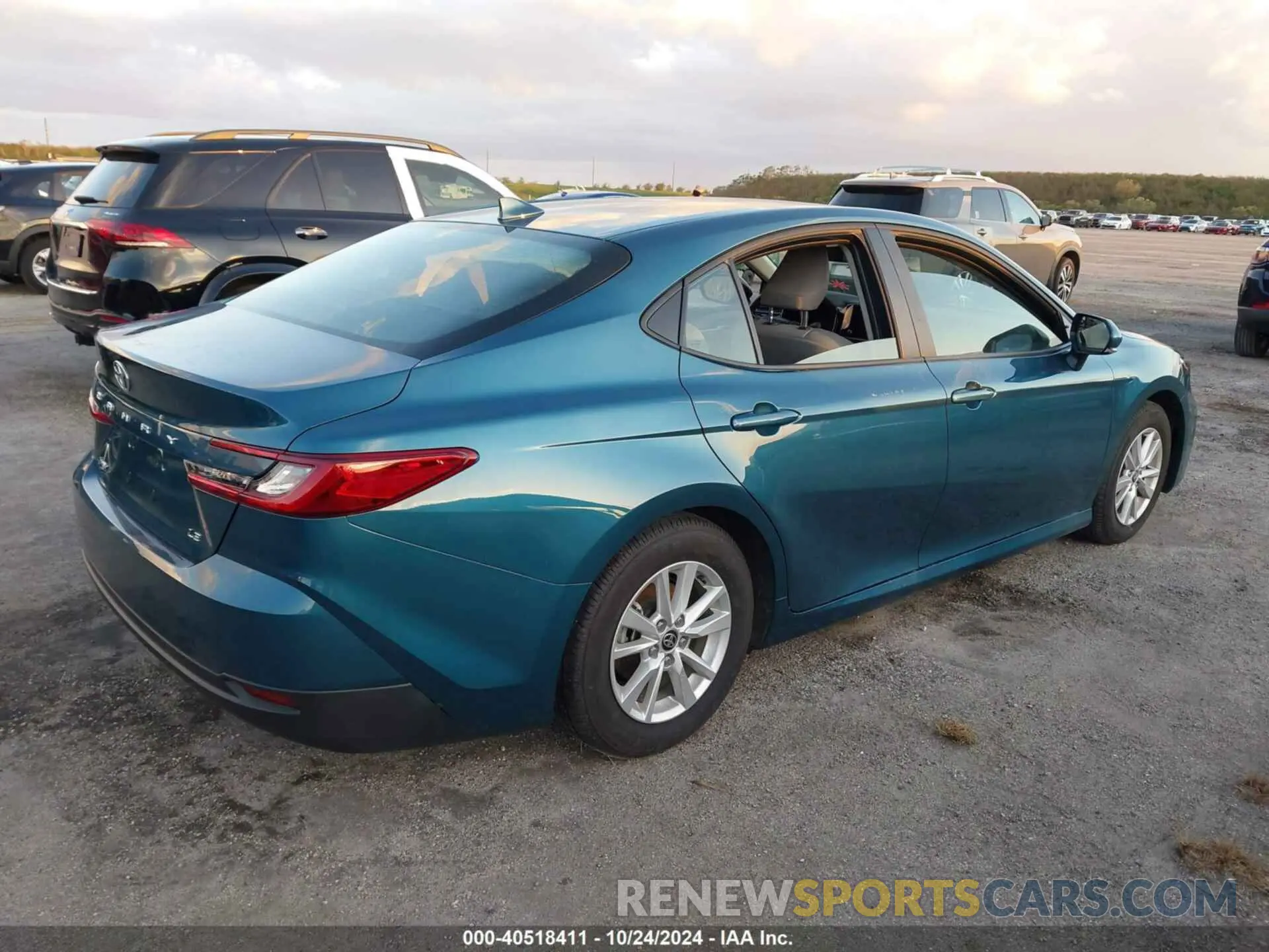 4 fotografías del automóvil dañado 4T1DAACK1SU000811 TOYOTA CAMRY 2025