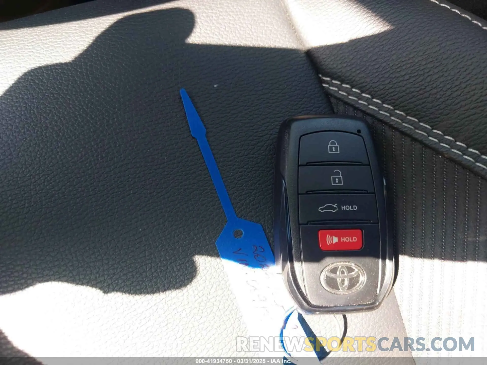11 fotografías del automóvil dañado 4T1DAACK1SU009136 TOYOTA CAMRY 2025
