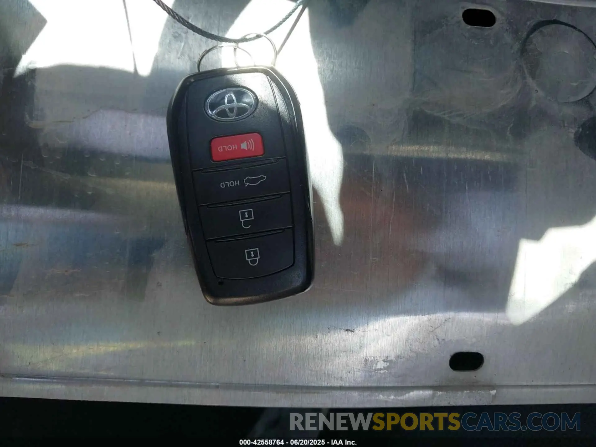 11 fotografías del automóvil dañado 4T1DAACK1SU017141 TOYOTA CAMRY 2025