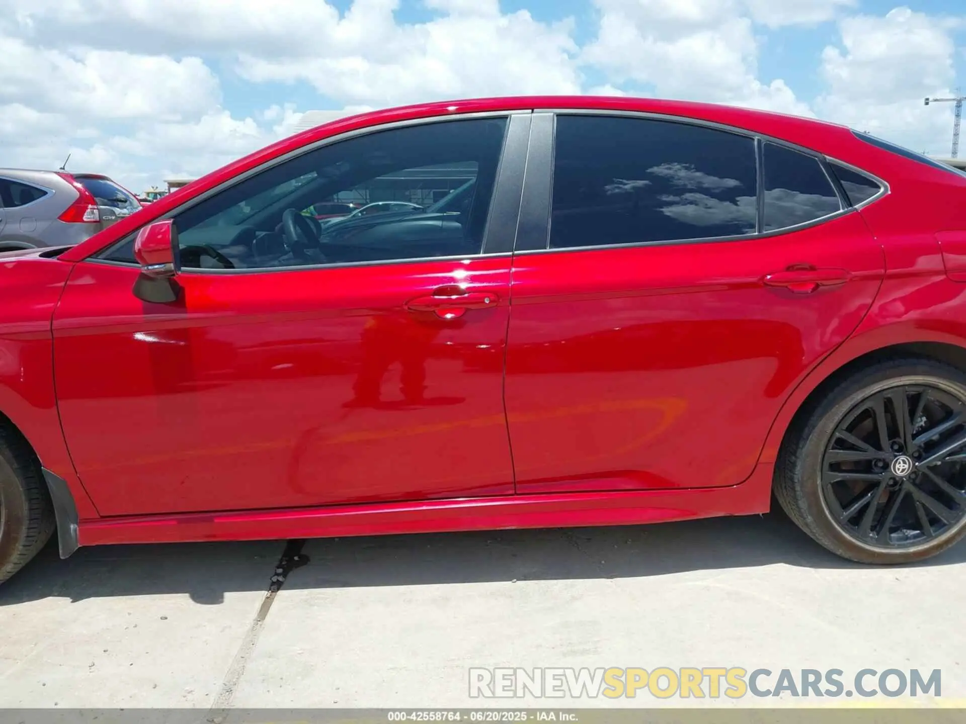 14 fotografías del automóvil dañado 4T1DAACK1SU017141 TOYOTA CAMRY 2025
